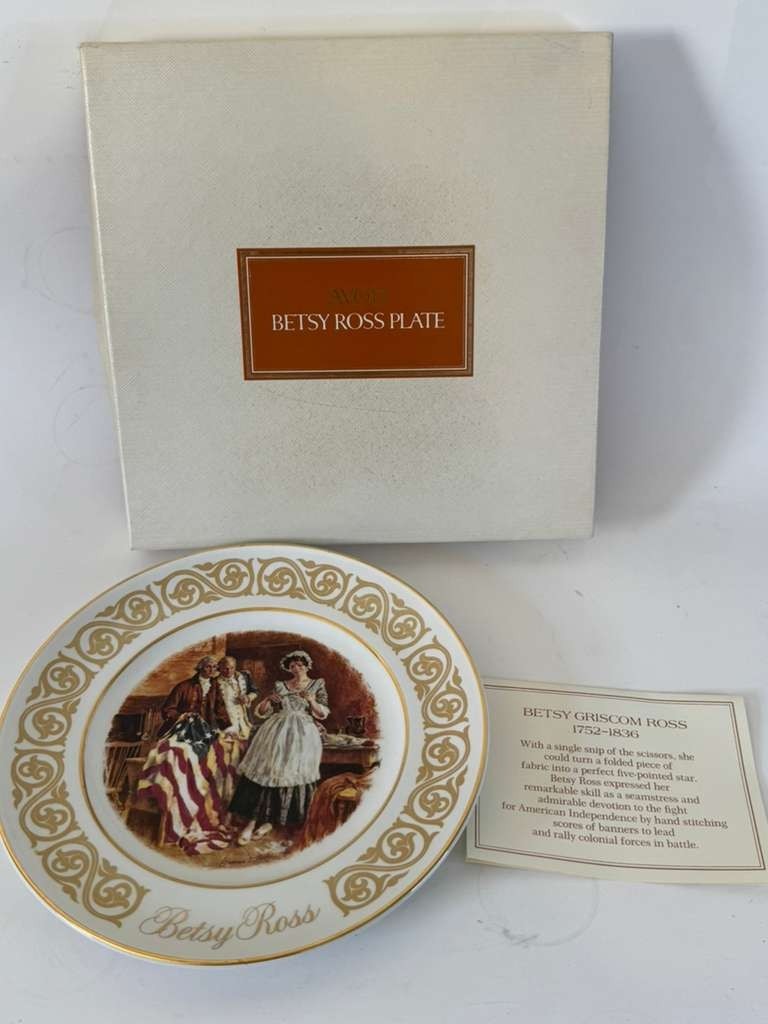 Vintage 1973 Avon BETSY ROSS Plate Enoch Wedgwood England Patriot Flagmaker Dish