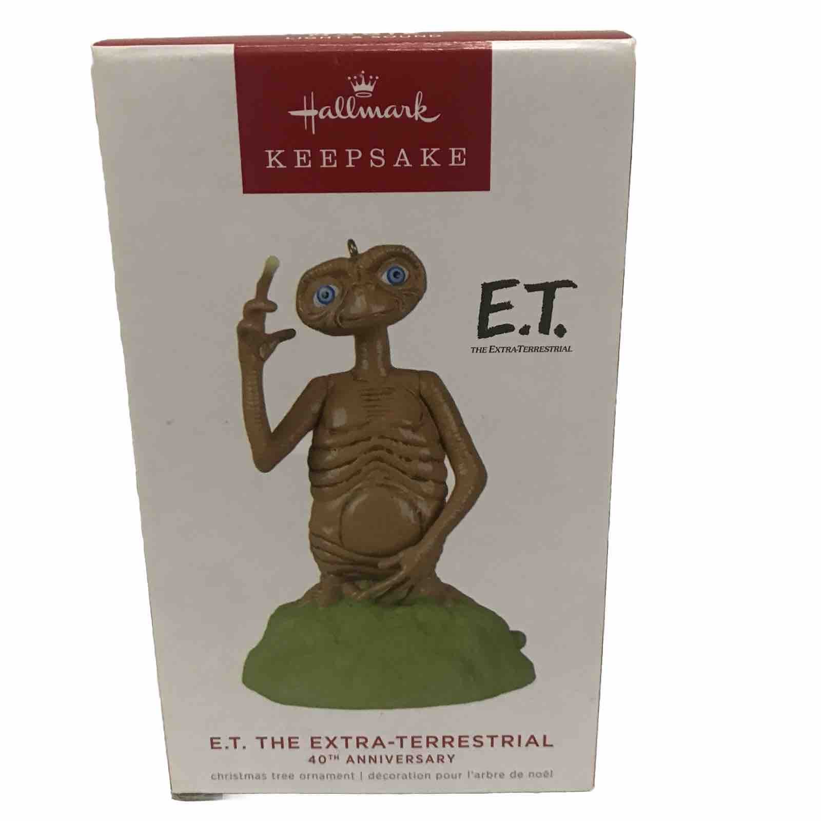 2022 Hallmark Keepsake Ornament E.T. The Extra-Terrestrial Magic Light & Sound