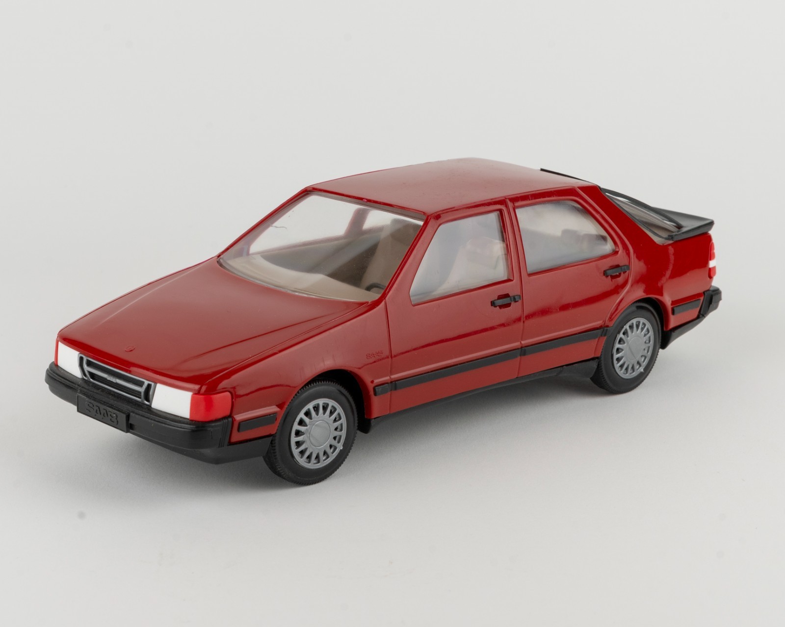 RARE Saab 9000 Dealer Promotional Model - Includes Original Box RARE Saab 9000 Dealer Promotional Model - Includes Original Box