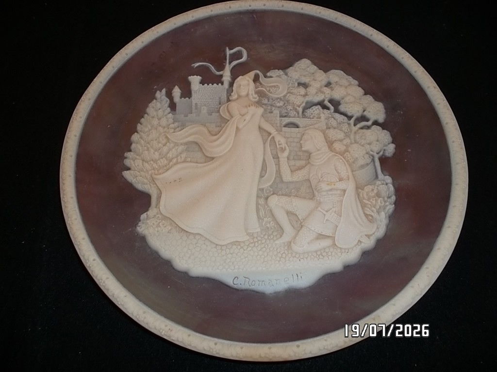 VINTAGE INCOLAY STONE LANCELOT AND GUINEVERE GREAT ROMANCES LIMITED EDITION