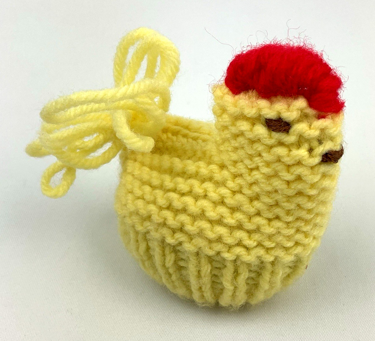 Handmade Easter Chick Cozy Knitted Yellow 4 x 3.5 w/ Blue Egg 80s Vintage