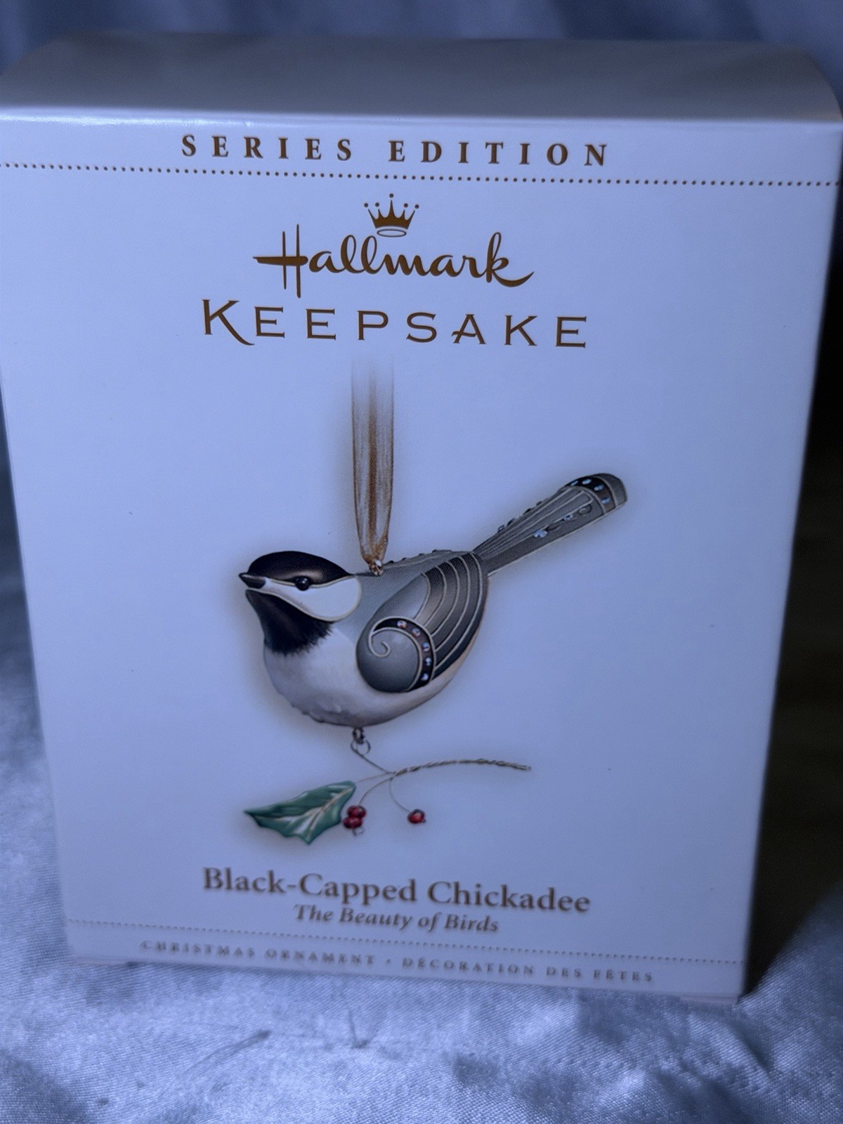 Hallmark Ornament - The Beauty Of Birds - Black-Capped Chickadee - 2nd In Series Hallmark Ornament - The Beauty Of Birds - Black-Capped Chickadee - 2nd In Series