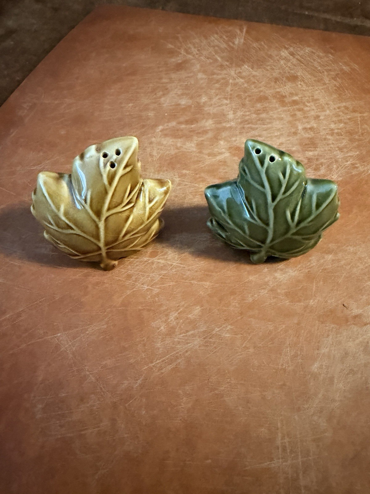 Vintage Kirkland's Ceramic Fall Leaf Salt and Pepper Shakers Set Green Brown 3