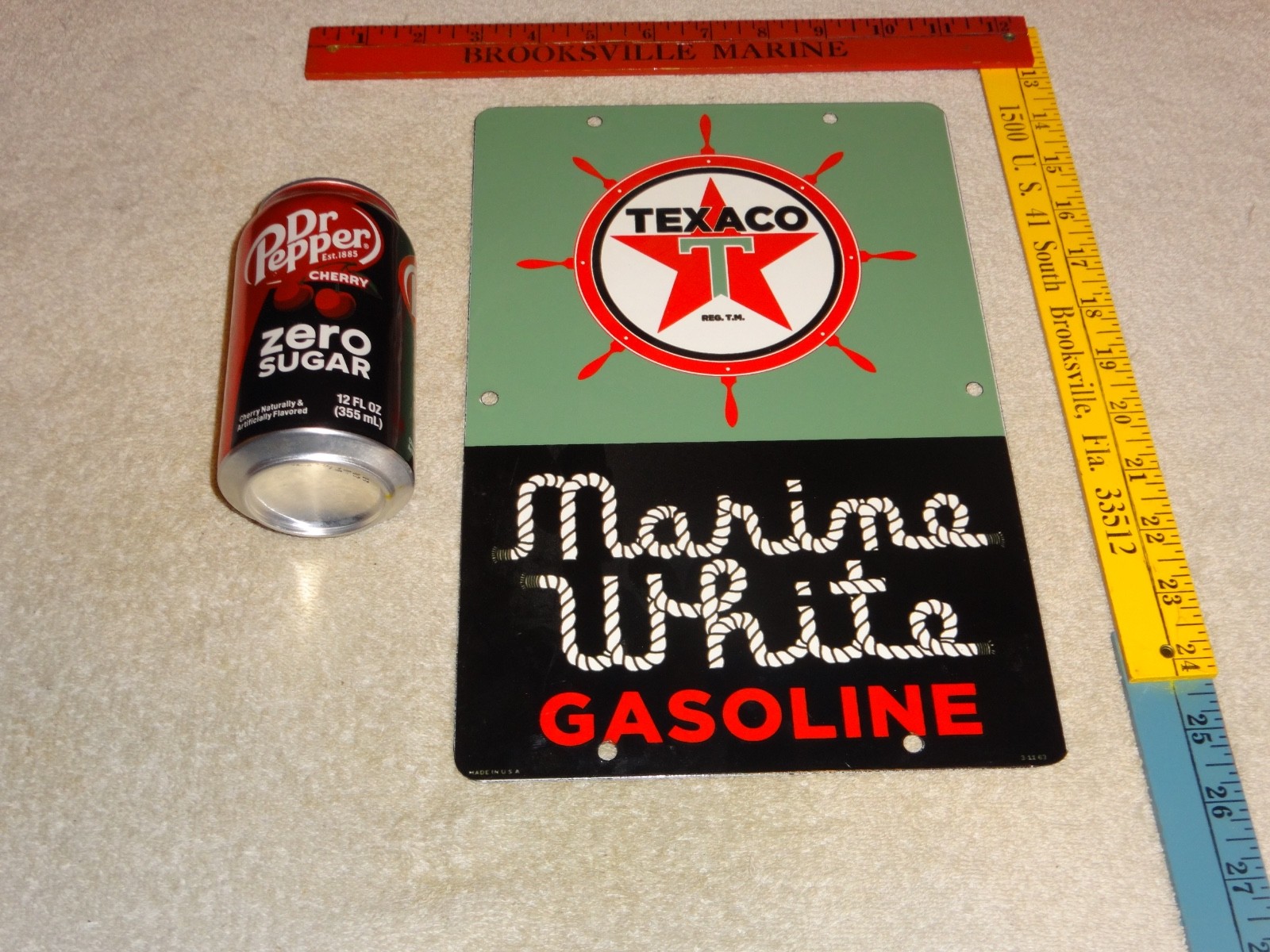 VINTAGE 1963 TEXACO MARINE WHITE GASOLINE⛽️ SHIPS WHEEL PORCELAIN METAL OIL SIGN