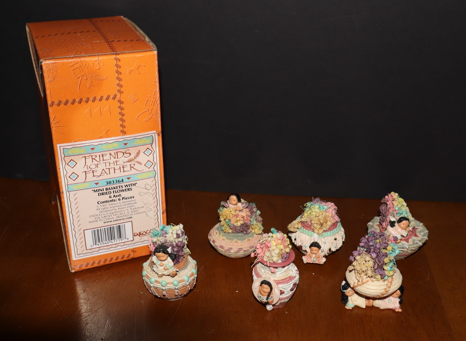 1997 ENESCO Friends of the Feather Mini Baskets of Flowers NEW Resin (6)