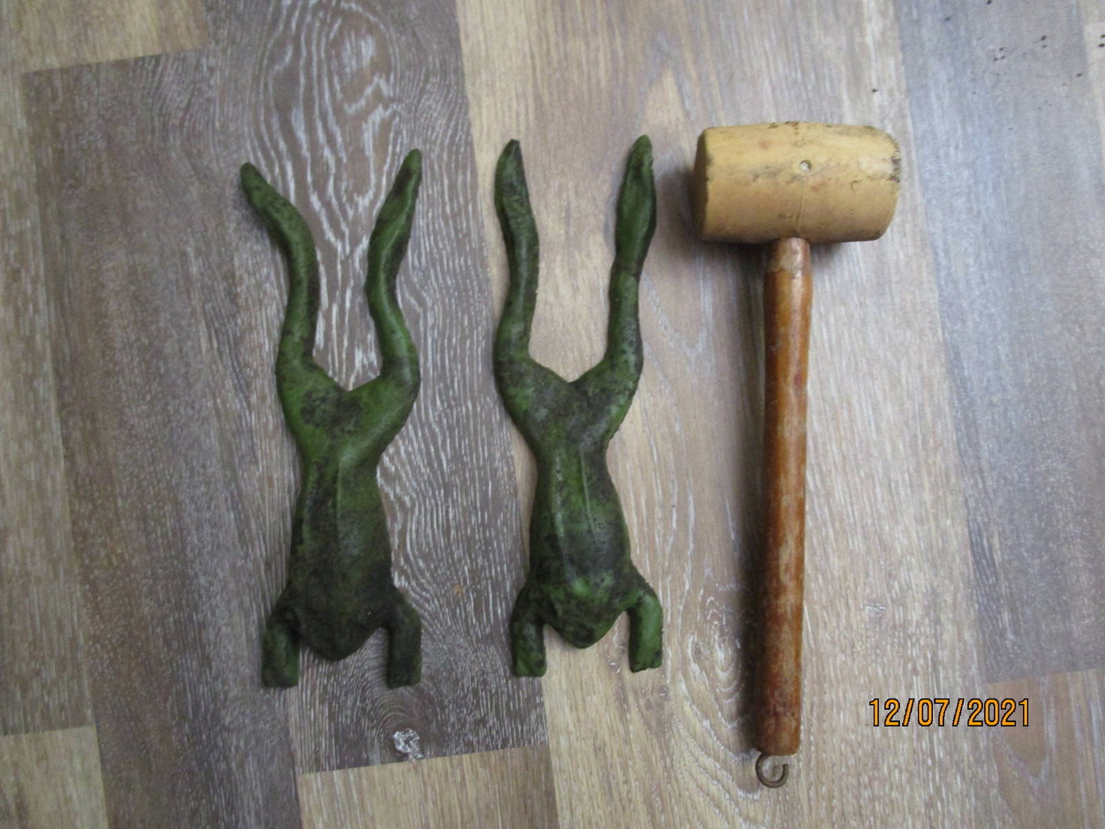 Vintage Carnival Flip Frogs & Rubber Mallet