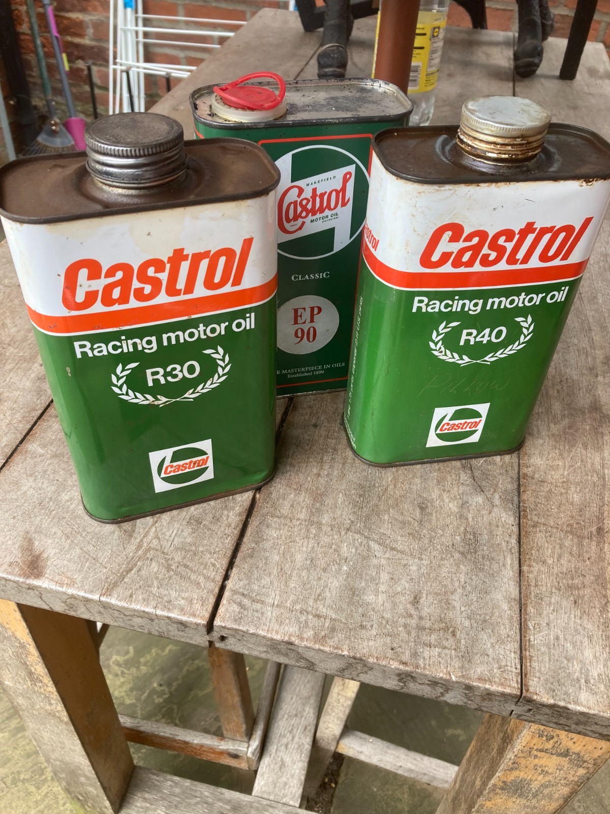 Vintage Castrol R oil cans with later EP90 can in decent original condition