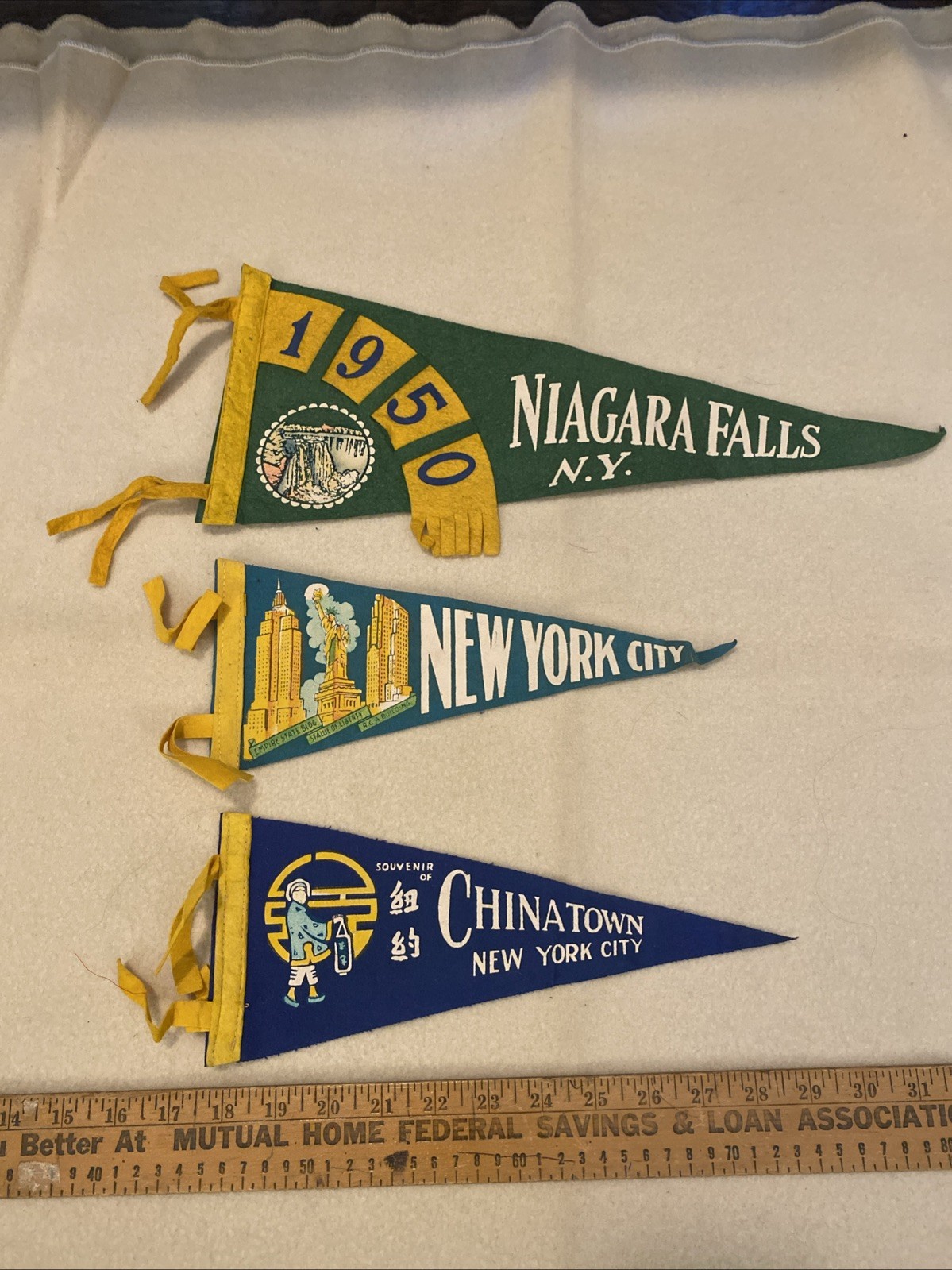 3 Vintage New York Souvenir Felt Pennants Niagara Falls Chinatown 