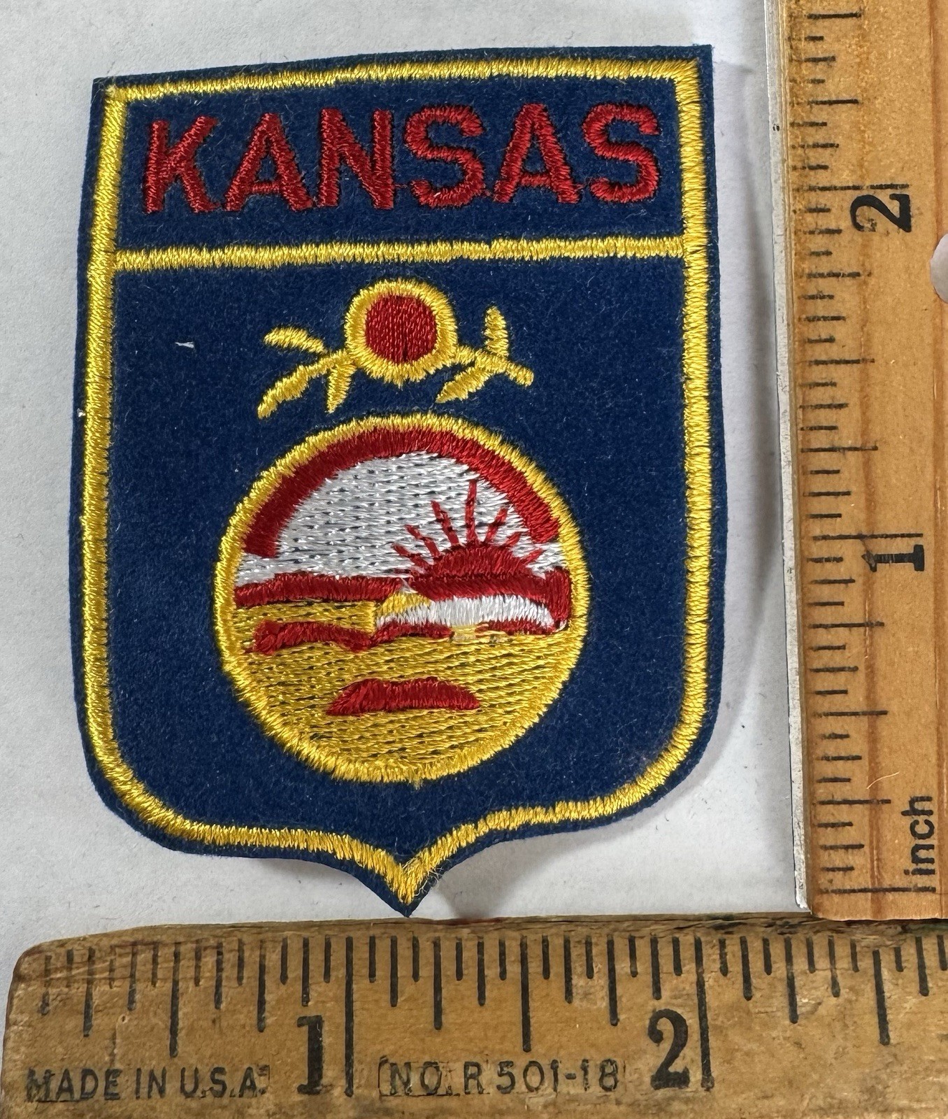 Vintage Kansas Shield Flag Embroidered Iron On Felt Patch Travel Souvenir