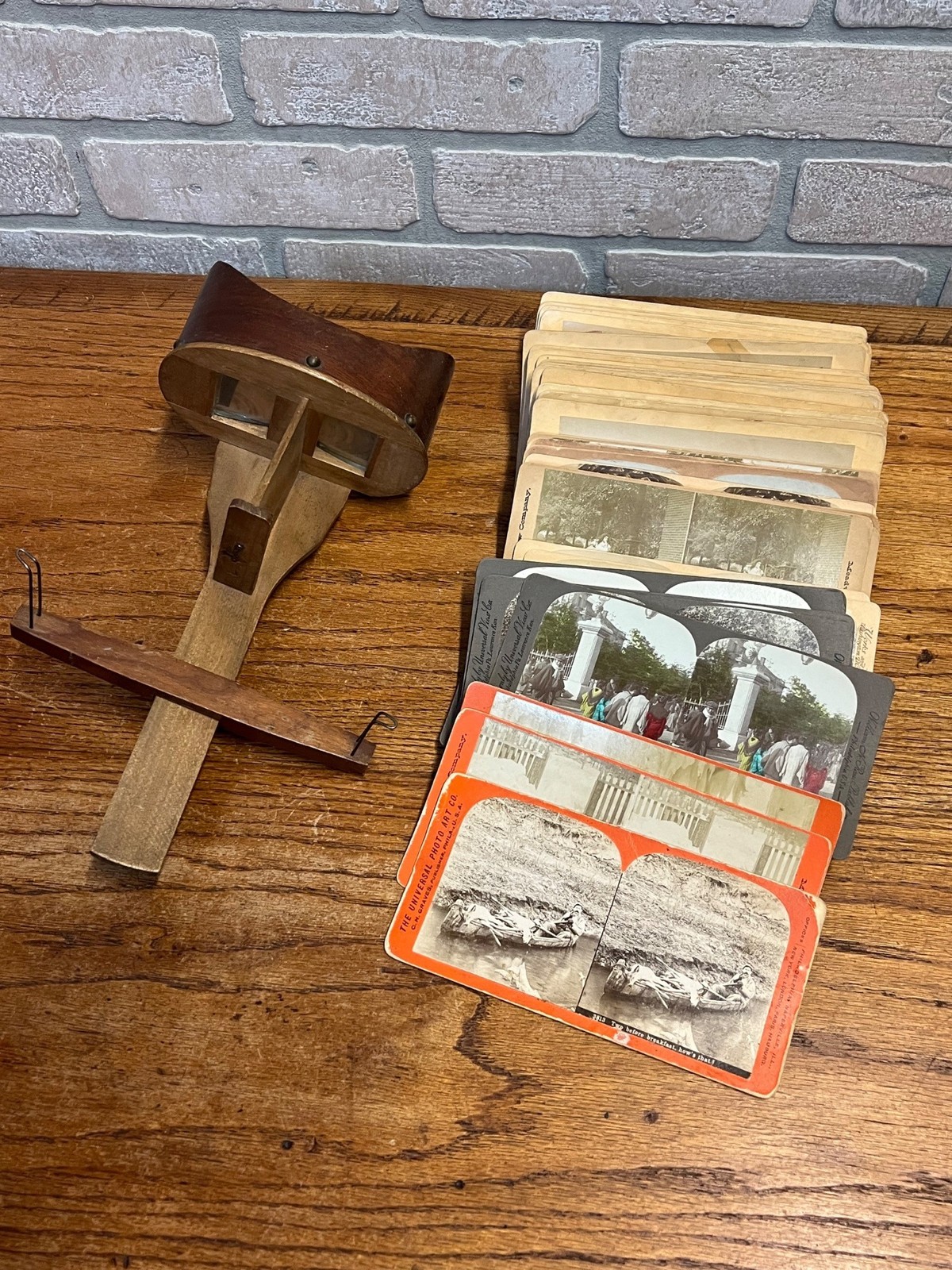 Antique 1900s Stereoscope Stereoviewer Card Viewer w/ 50 Photograph Cards Antique 1900s Stereoscope Stereoviewer Card Viewer w/ 50 Photograph Cards