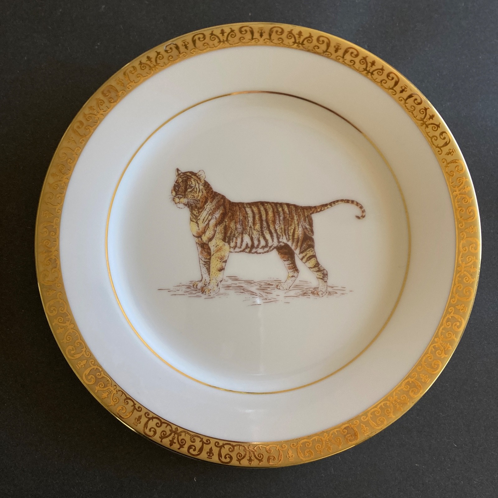 Royal Gallery Porcelain Gold Buffet Luncheon Salad Plate Tiger 8.5\ Royal Gallery Porcelain Gold Buffet Luncheon Salad Plate Tiger 8.5\