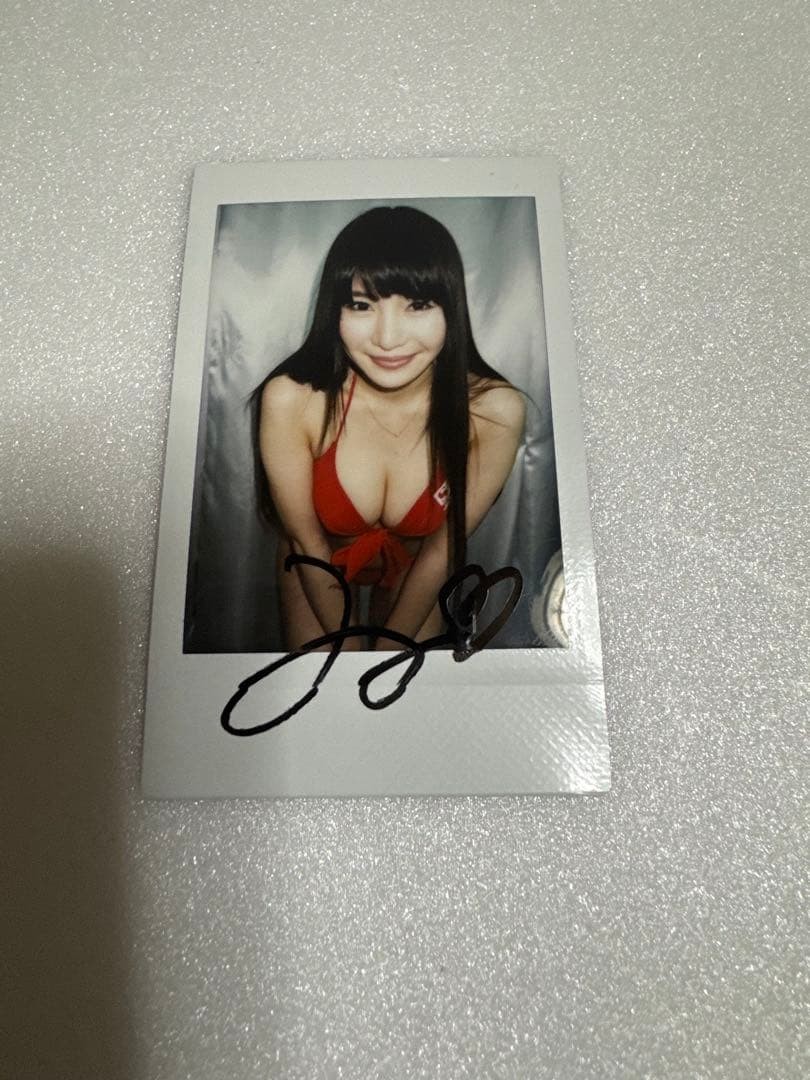 Yuko Ono Auto Autographed Signed Cheki Photo Japan Yuko Ono Auto Autographed Signed Cheki Photo Japan