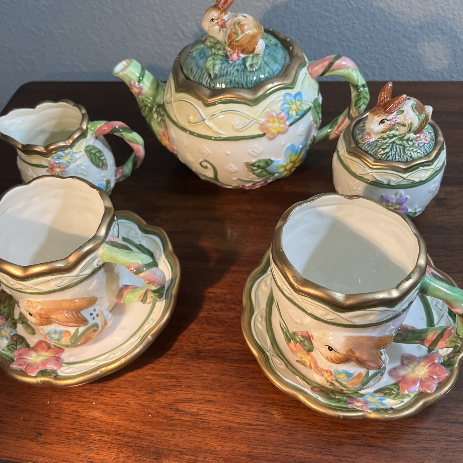 WMG BUNNY RABBIT EASTER FLOWERS 8 PC TEA SET-TEAPOT CUPS SAUCERS CREAMER SUGAR