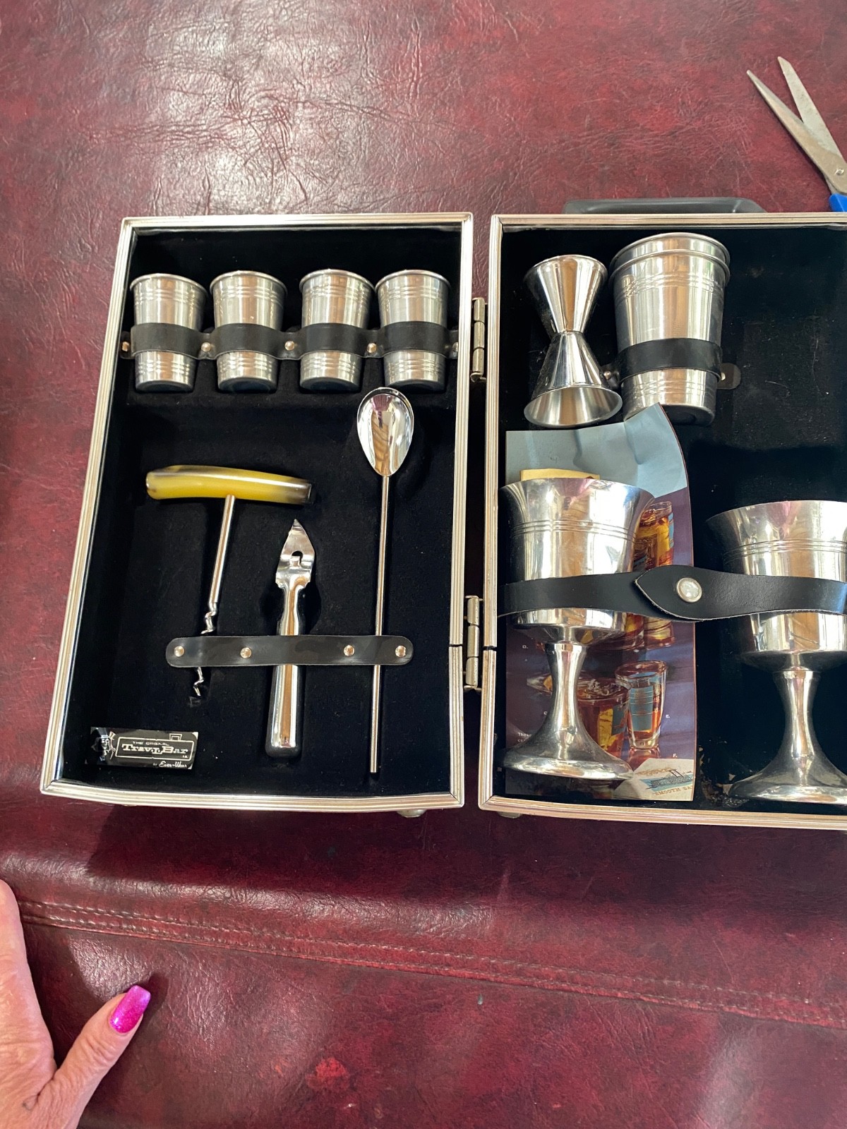 Vintage Ever-Wear Travel Bar Cocktail Set Case Shot Glasses Bar Guide Complete 