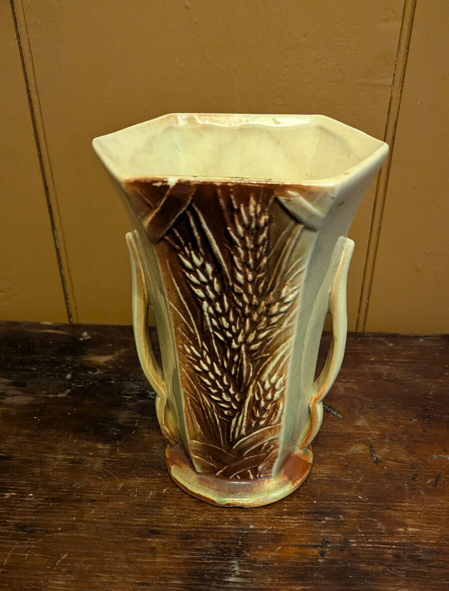 McCoy Pottery Wheat Flower Vase Planter 8 1/4 McCoy Pottery Wheat Flower Vase Planter 8 1/4