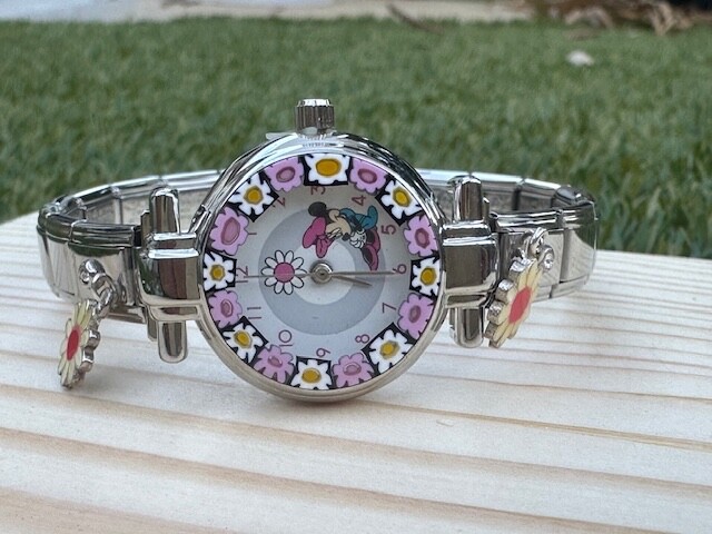 disney minnie mouse vinage swiss watch (rare painted flower crystal disney minnie mouse vinage swiss watch (rare painted flower crystal
