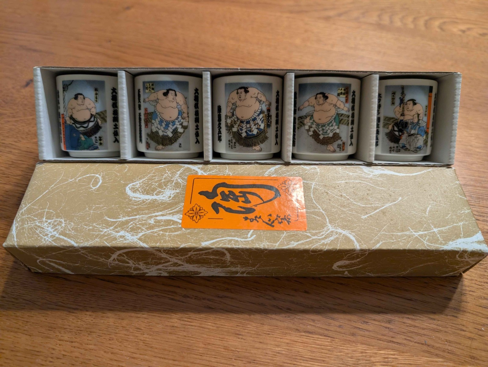 VINTAGE JAPANESE SET OF 5 PORCELAIN SUMO WRESTLER TEA SAKE SHOT GLASSES CUPS