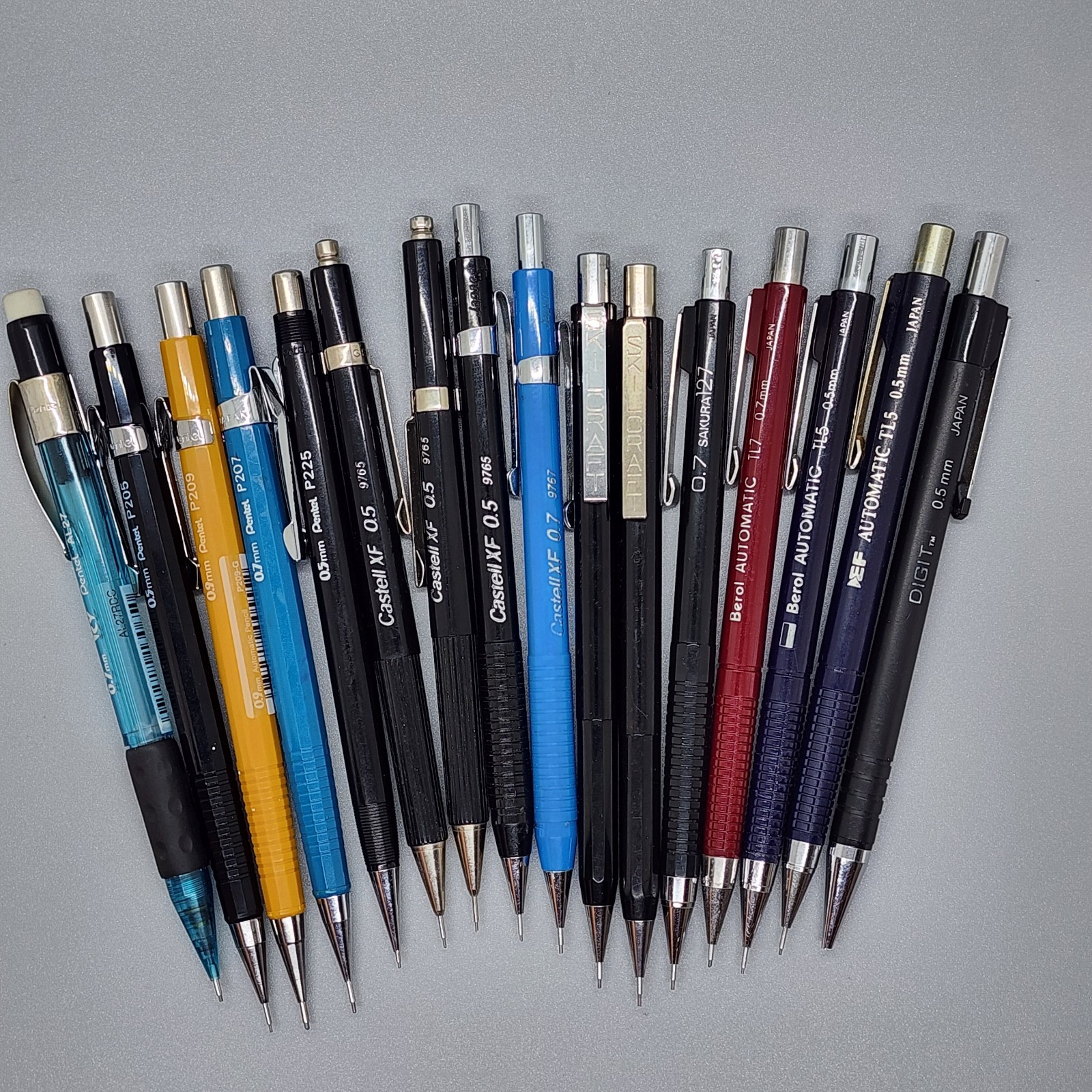 Vintage Mechanical Pencil Lot - Pentel P225 Castell 9765 Berol Skilcraft Sakura Vintage Mechanical Pencil Lot - Pentel P225 Castell 9765 Berol Skilcraft Sakura