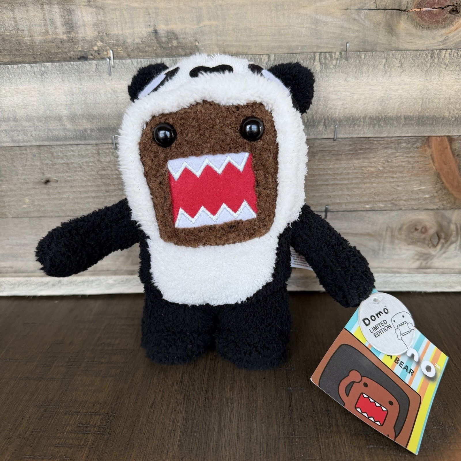 Domo Limited Edition Panda Bear Plush 8” 2013 License 2 Play #601 w/ Tags🌟