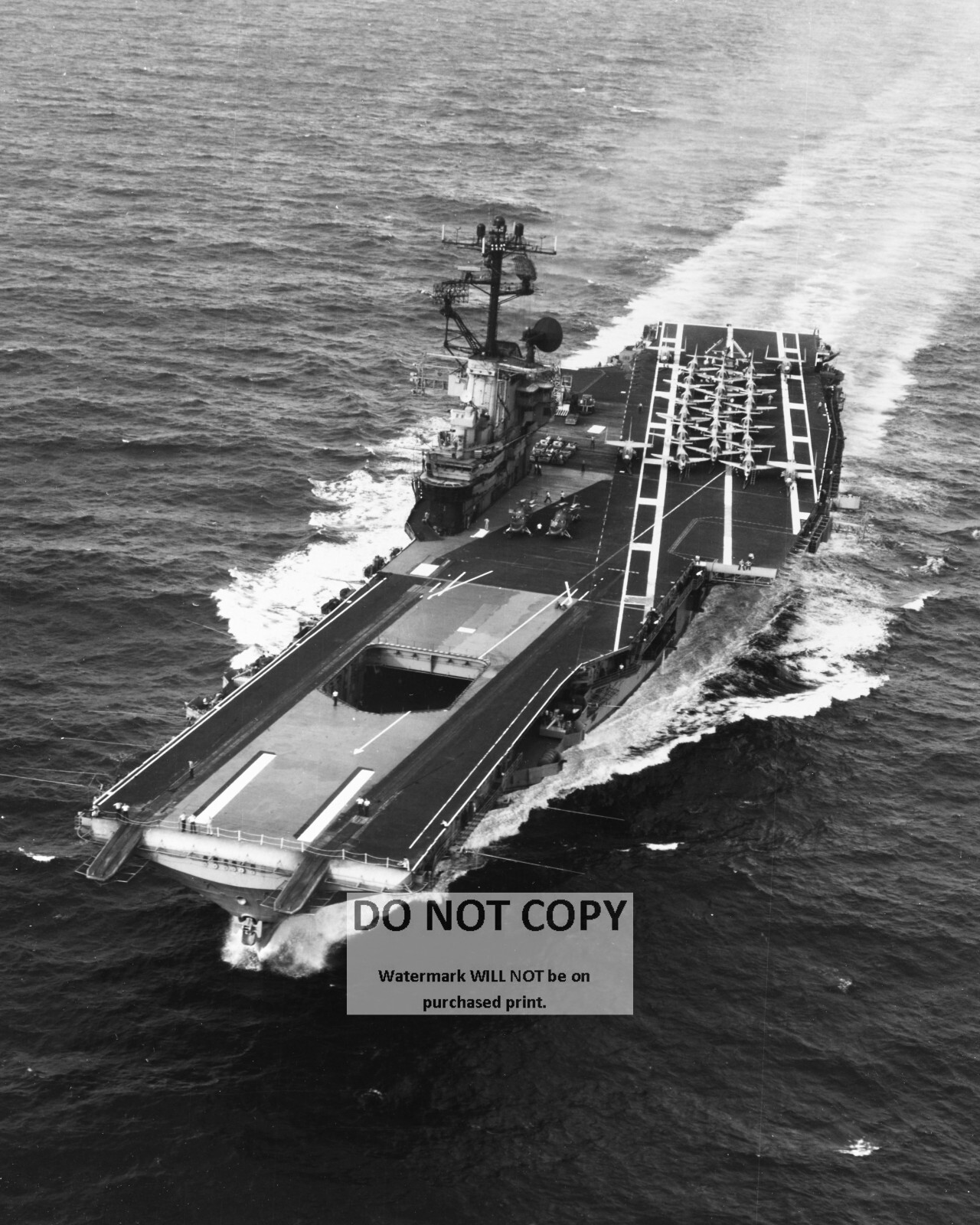 U.S. NAVY AIRCRAFT CARRIER USS INTREPID (CV-11) CIRCA 1968 - 8X10 PHOTO (OP-950)
