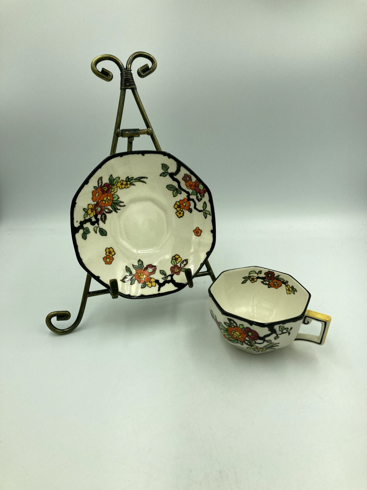 1 set (2 pcs) atq royal doulton woburn cup/saucer (5 avail)- early brit deco VGC