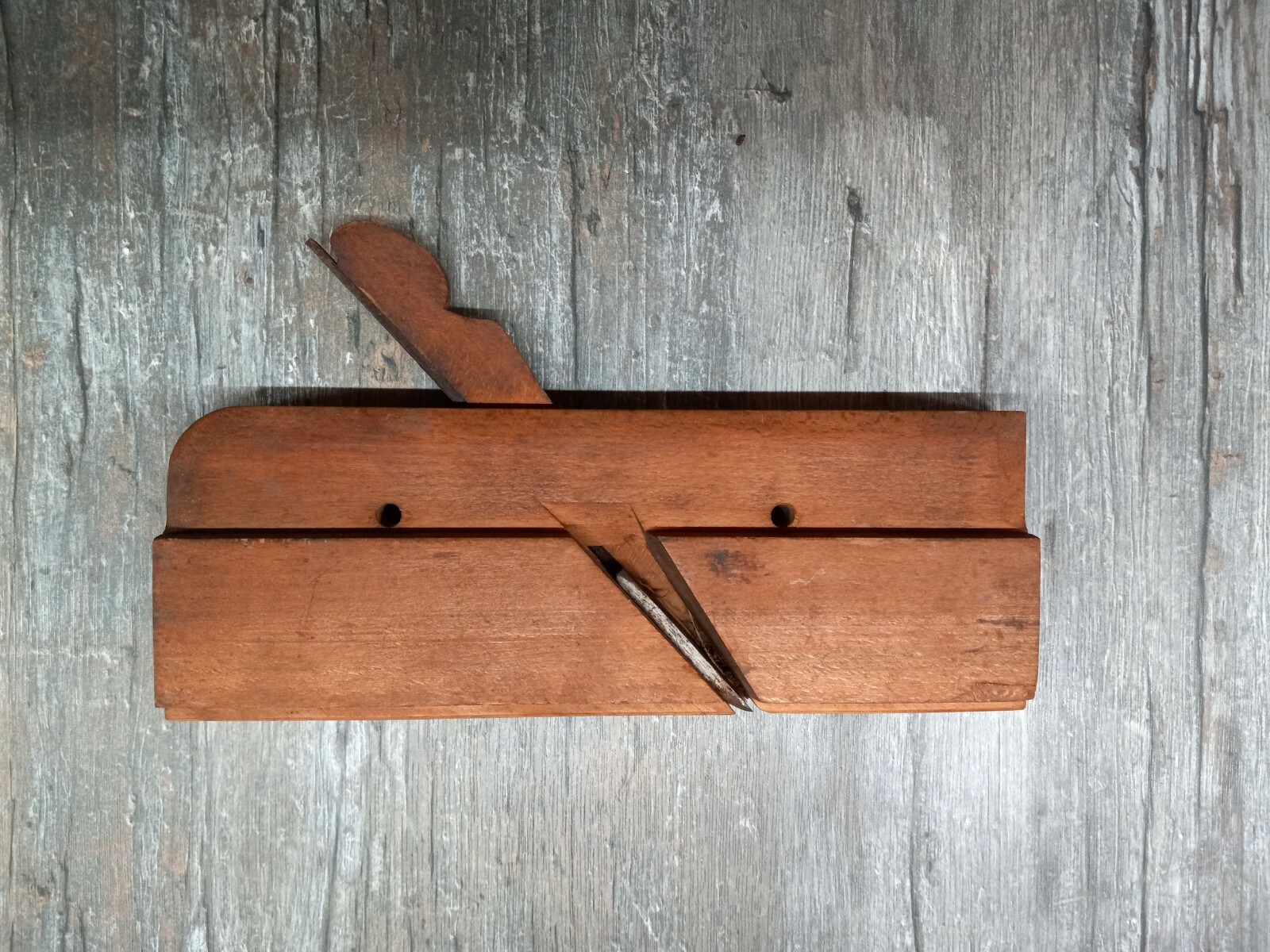 Antique Sandusky Tool Co. 51 Wood Moulding Plane - T.B. RAYL & CO. 1/2