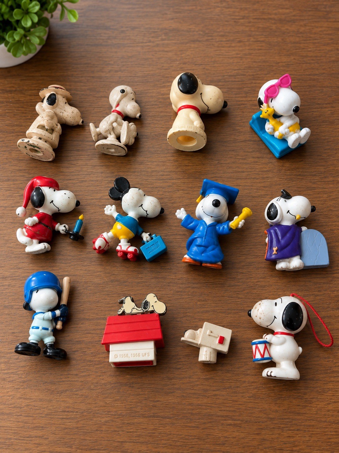 Vintage Snoopy Peanuts Figure Lot UFS Hong Kong Japan PVC Pencil Sharpener