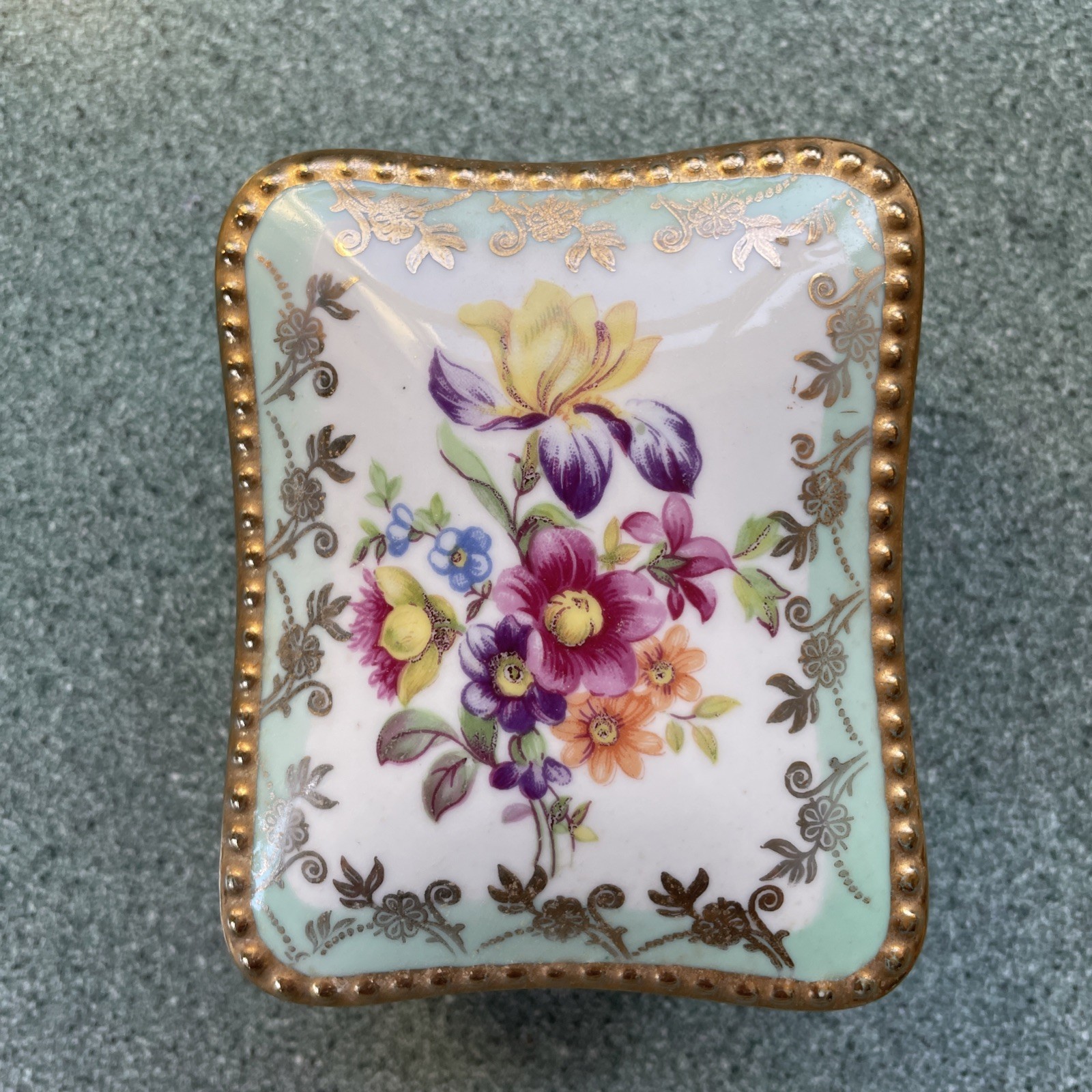 VINTAGE PM MARTINRODA PORCELAIN HAND PAINTED TRINKET BOX MADE IN GERMANY VINTAGE PM MARTINRODA PORCELAIN HAND PAINTED TRINKET BOX MADE IN GERMANY