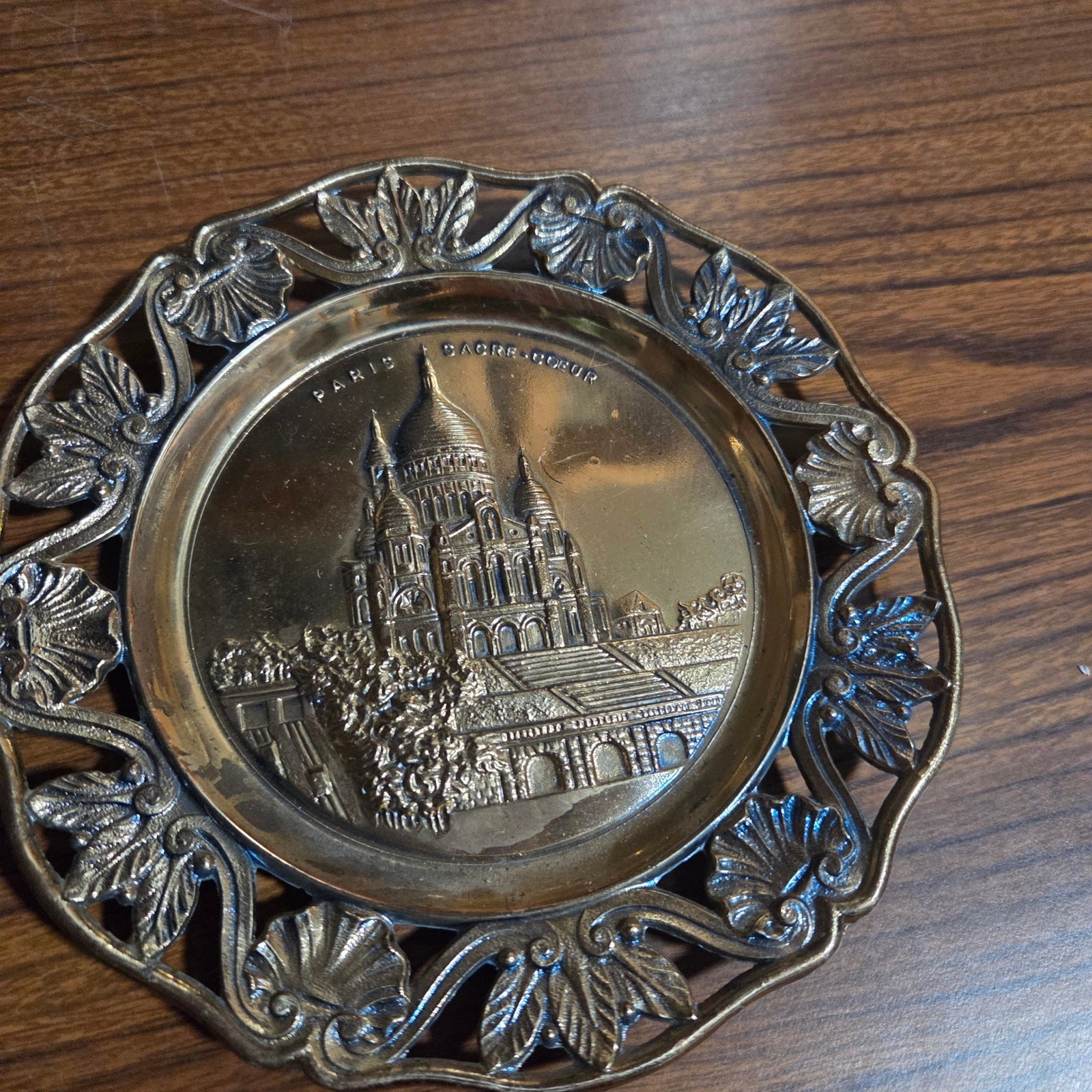 Vintage Paris Sacre Coeur Brass Souvenir Wall Hanging Plate France 814 RC