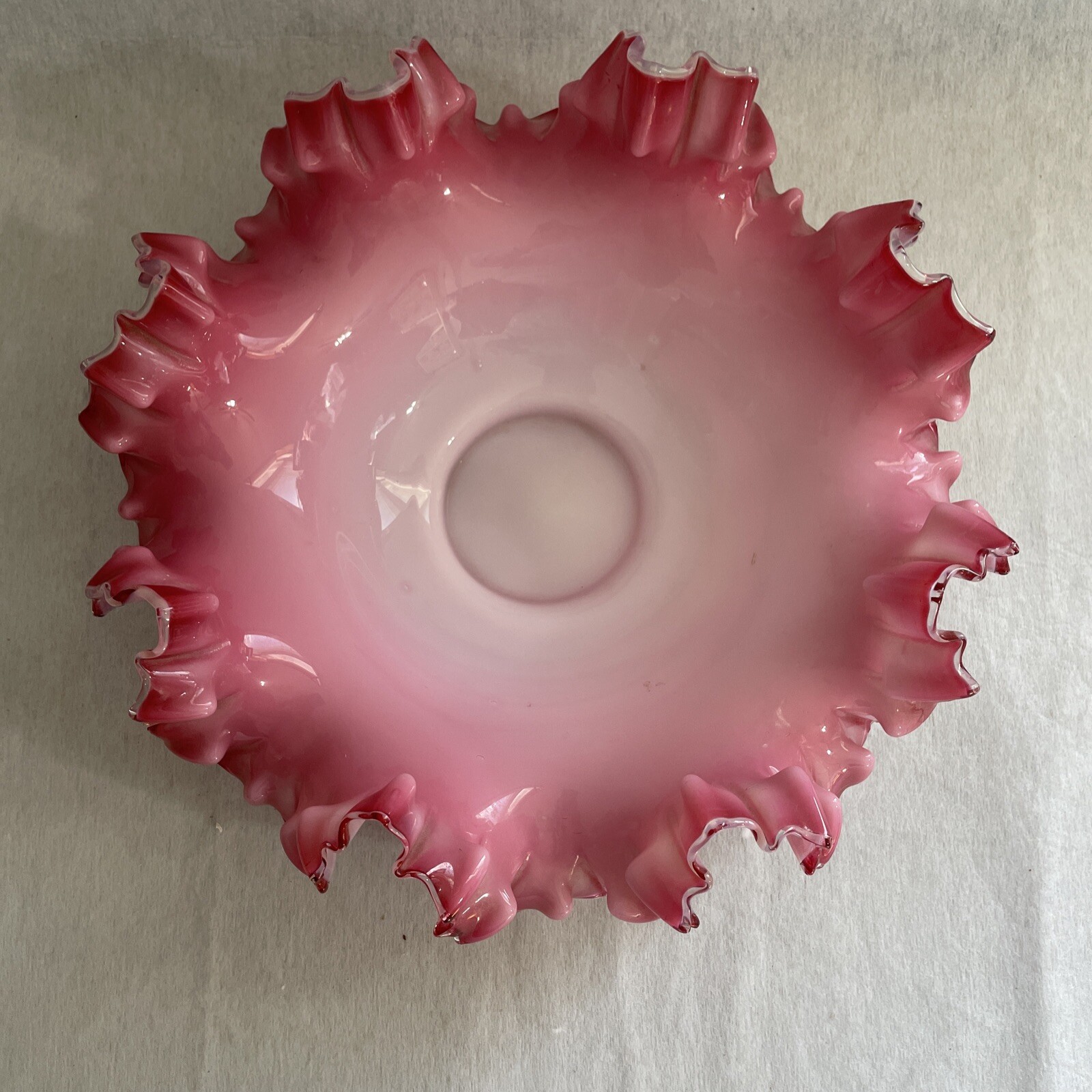 VICTORIAN PEACH BLOW ART GLASS HAND BLOWN RUFFLED RIM Brides Bowl VICTORIAN PEACH BLOW ART GLASS HAND BLOWN RUFFLED RIM Brides Bowl