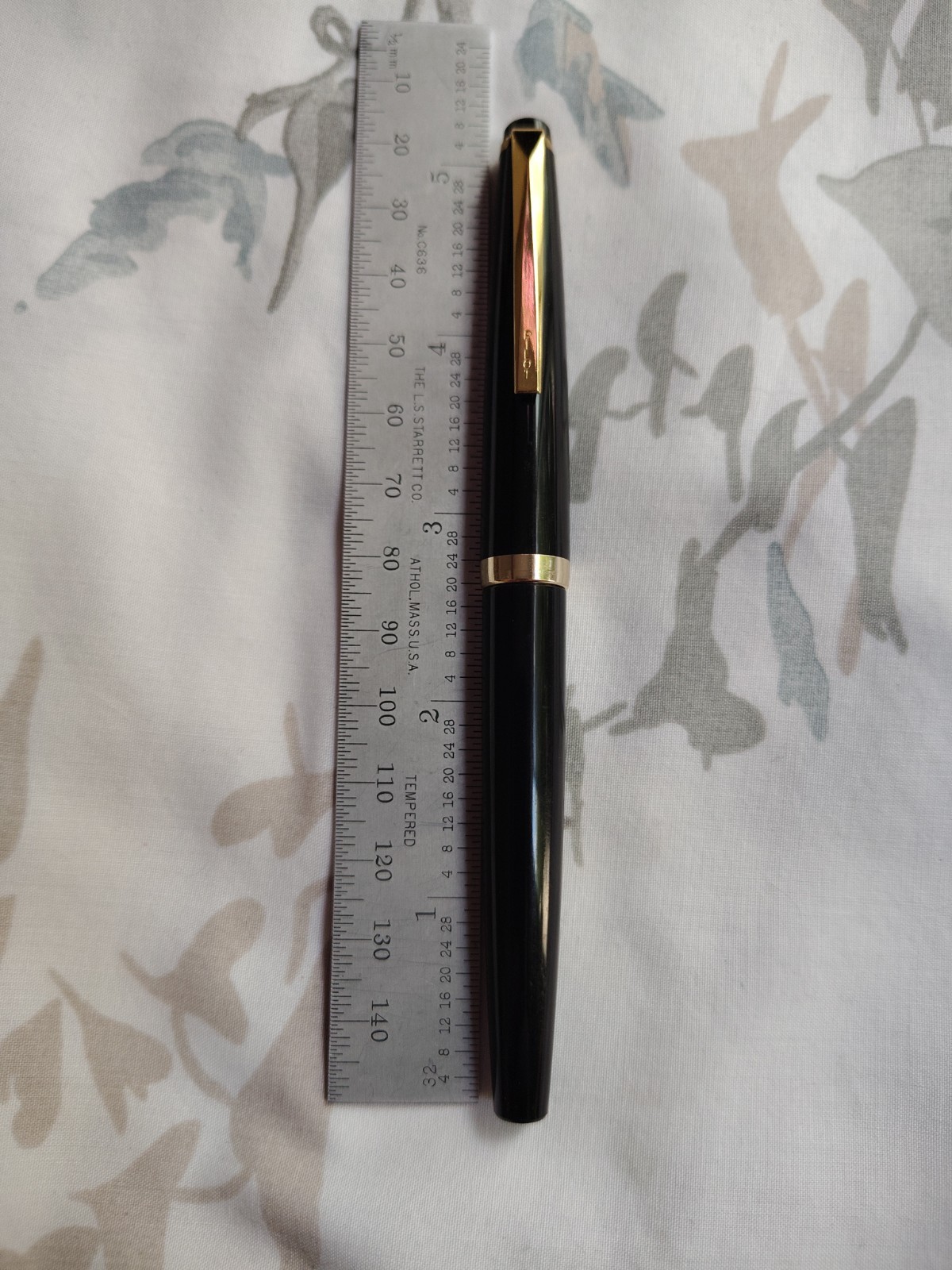 Pilot Super Quality Gold Plated Fine Nib Fountain pen