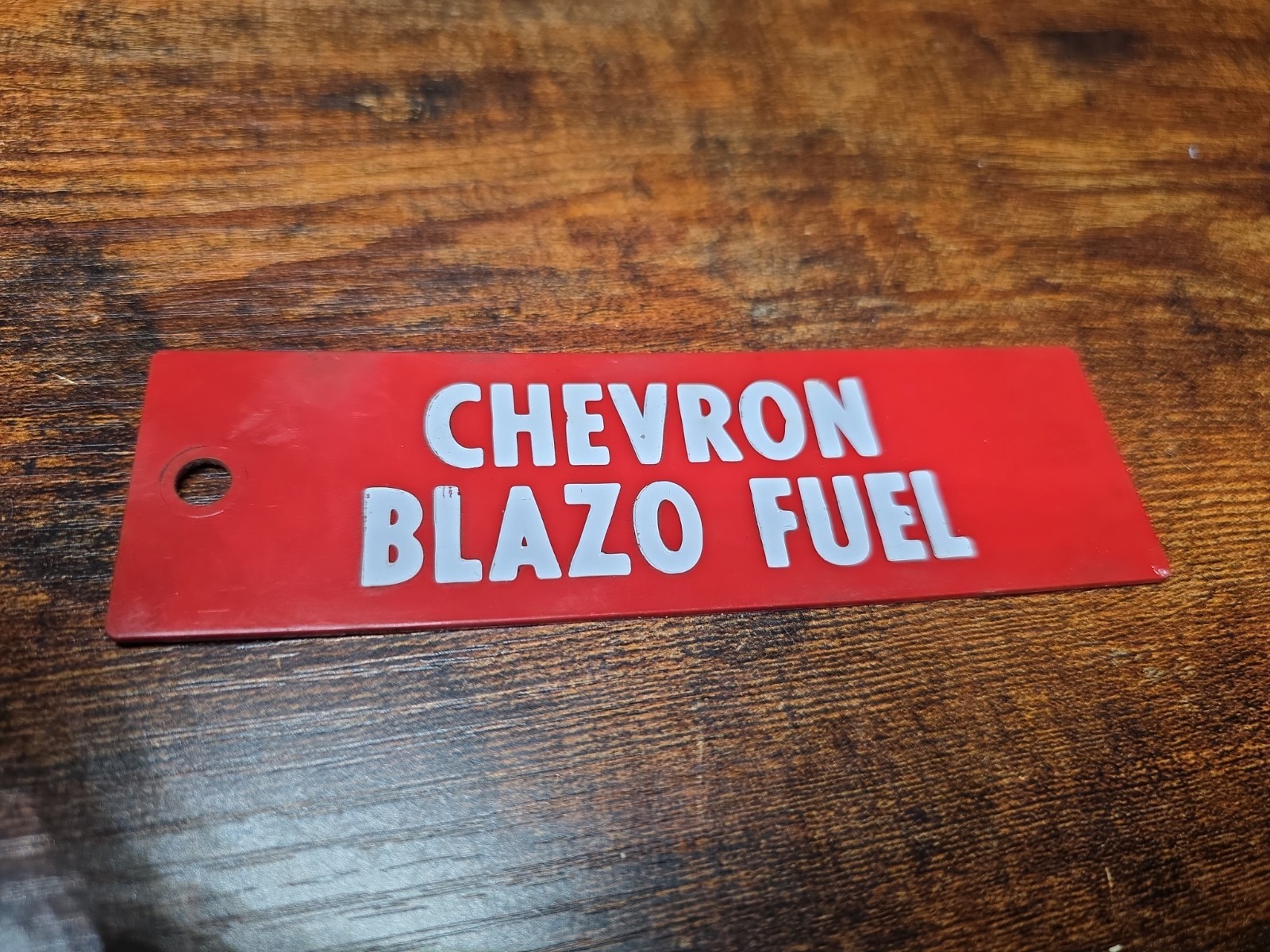 VINTAGE CHEVRON BLAZO FUEL PLASTIC SERVICE STATION PUMP TAG PRE-OWNED VINTAGE CHEVRON BLAZO FUEL PLASTIC SERVICE STATION PUMP TAG PRE-OWNED