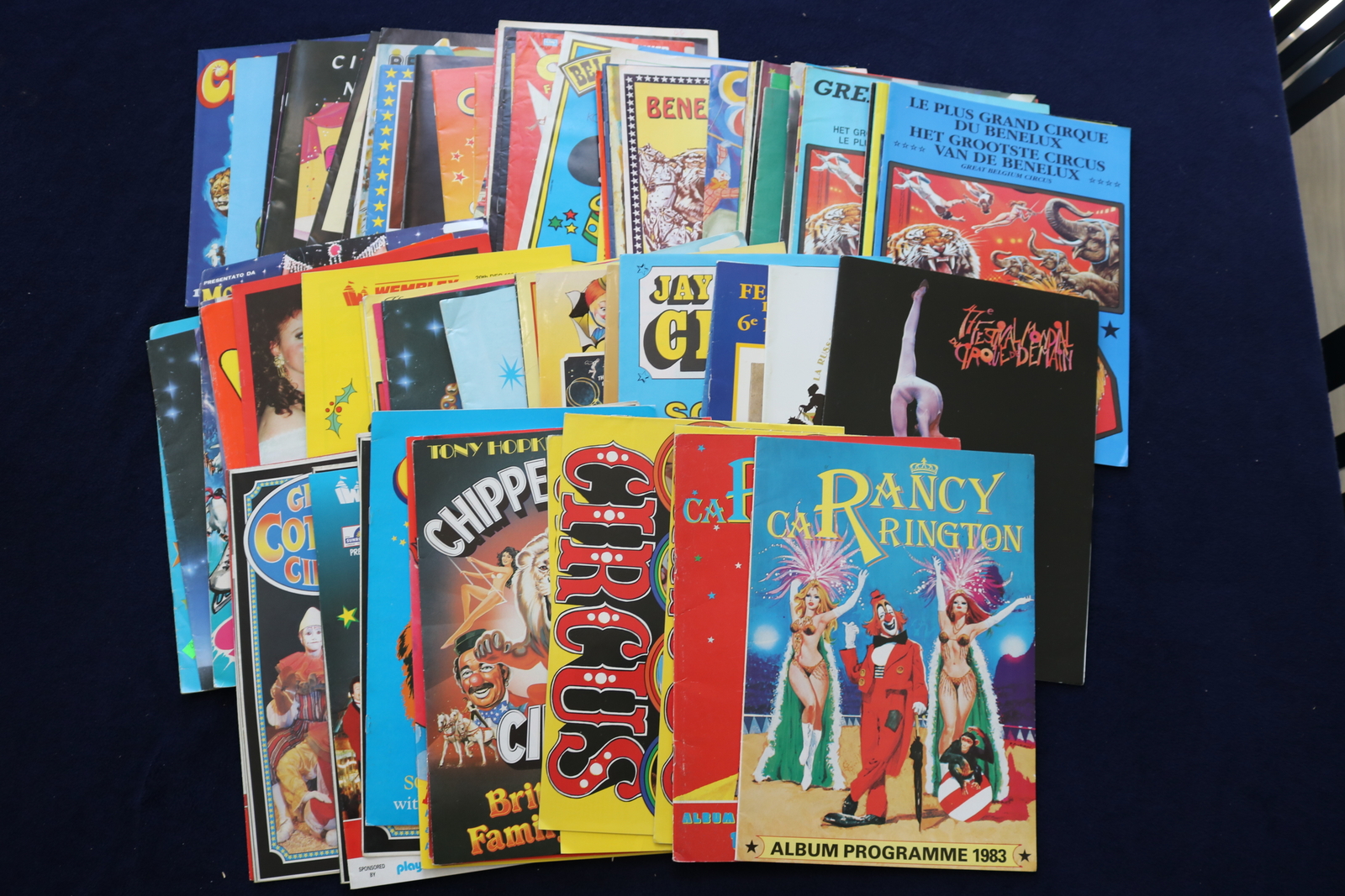 1960'S-1990'S CIRCUS PROGRAMS - HUGH LOT - LOT OF 97 - O 3636 1960'S-1990'S CIRCUS PROGRAMS - HUGH LOT - LOT OF 97 - O 3636