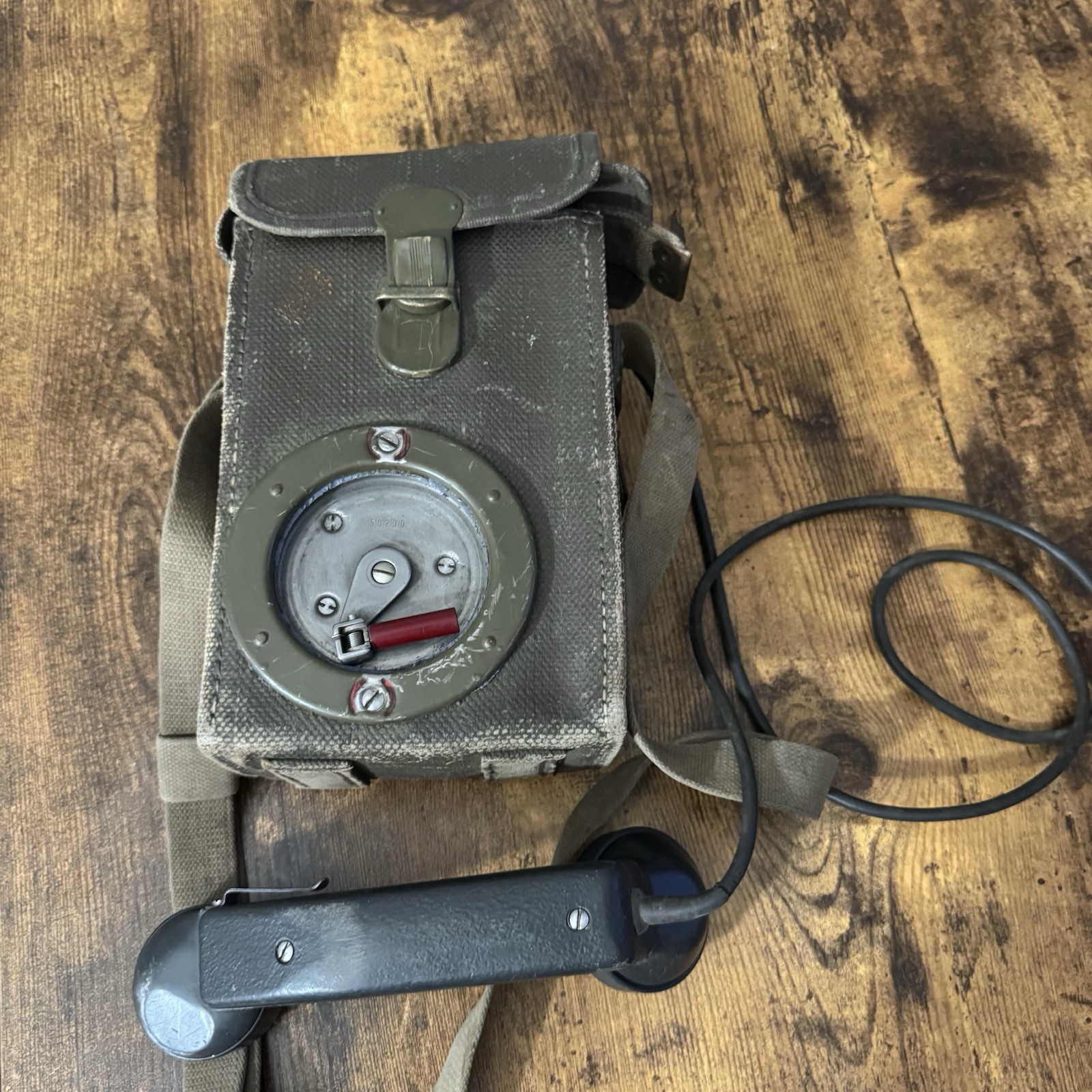 Vintage 1945 EE-8-A WWII Era US Army Signal Corps Field Telephone Phone