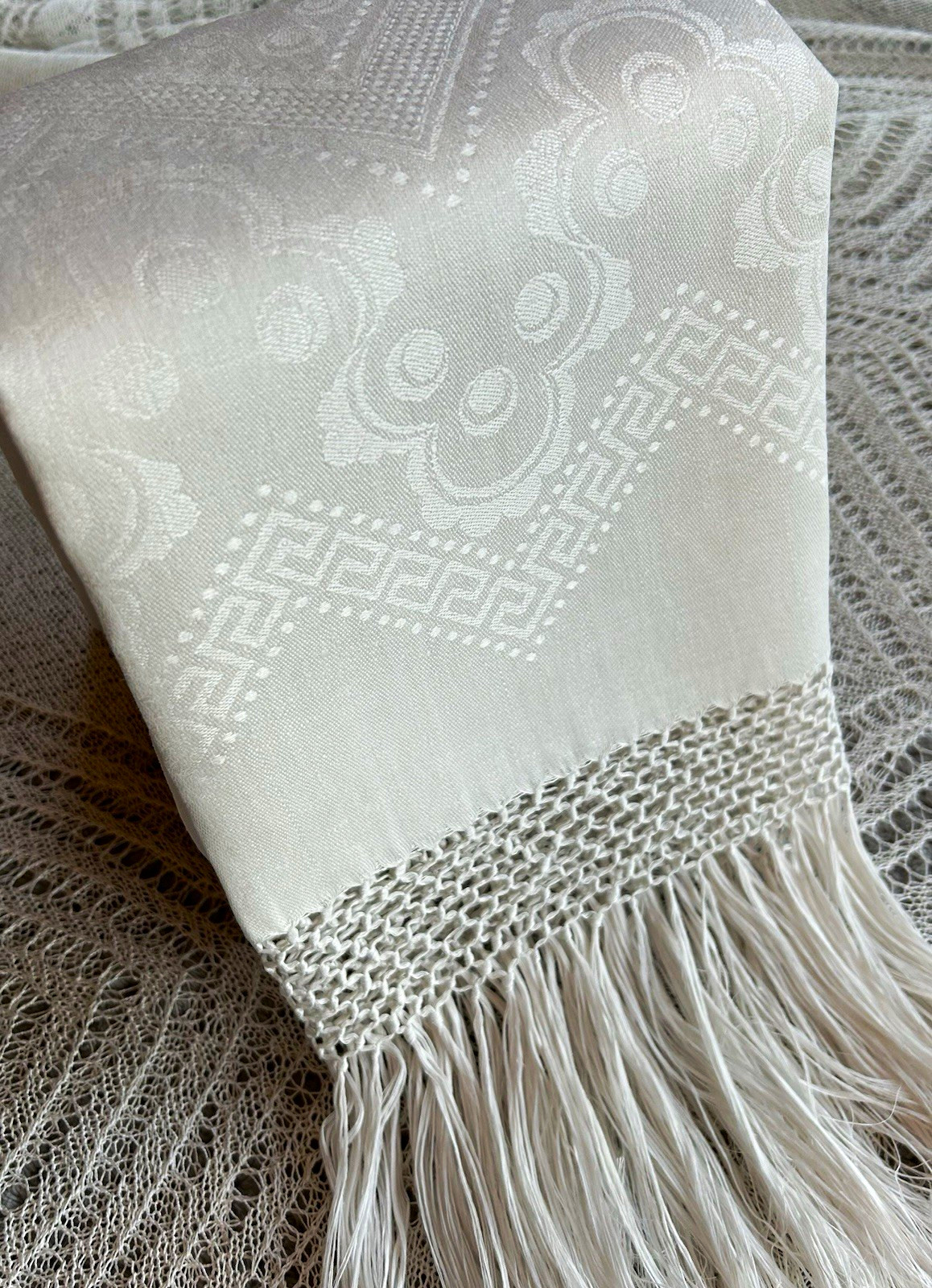 Vintage Unused Linen Damask Towel, Art Deco, L 40”x W 24” Hand Knotted Fringe