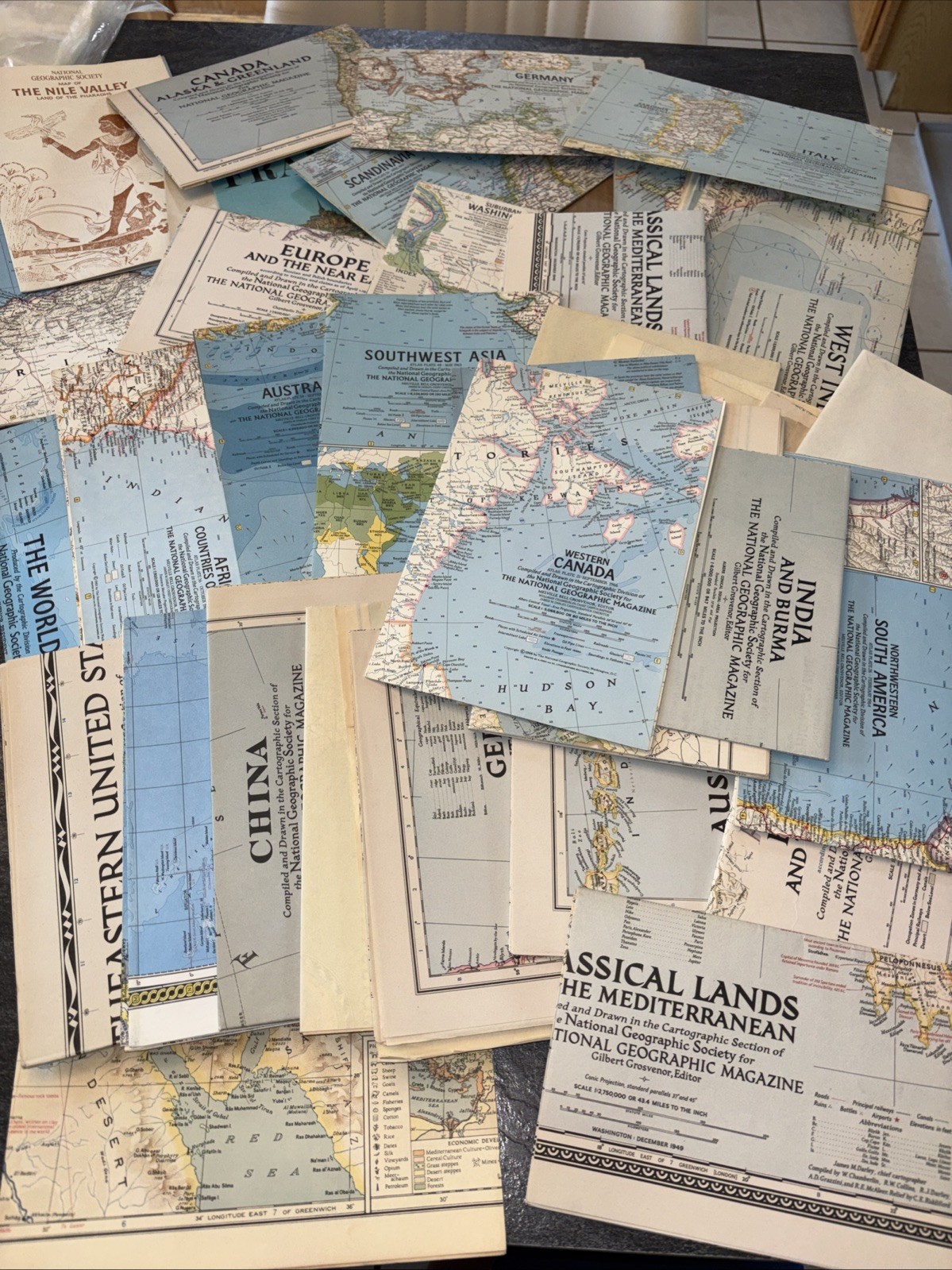 HUGE Lot of 46 Vintage National Geographic Maps - 1930’s - 1970’s World, USA #CD