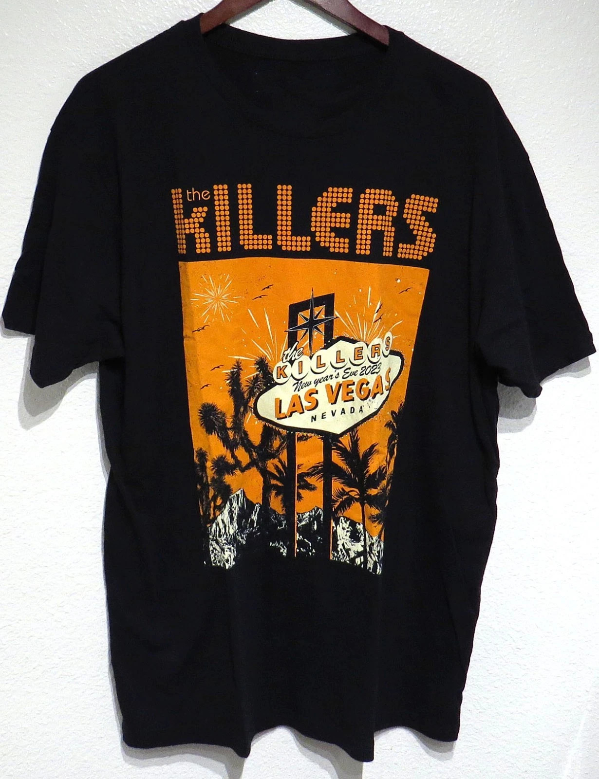 LAS VEGAS NEW YEAR\'S EVE Show The Killers Black All size Unisex Shirt