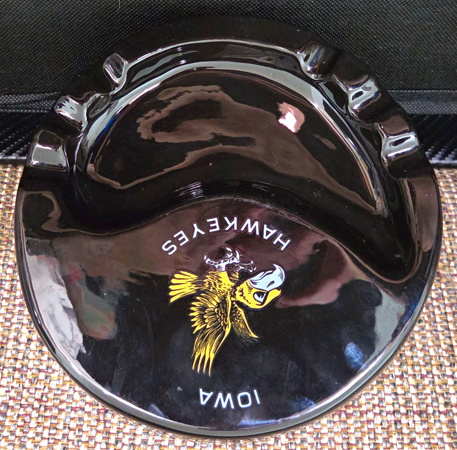 Vintage Iowa Hawkeyes Ceramic Ashtray - Glossy Black Collegiate Memorabilia