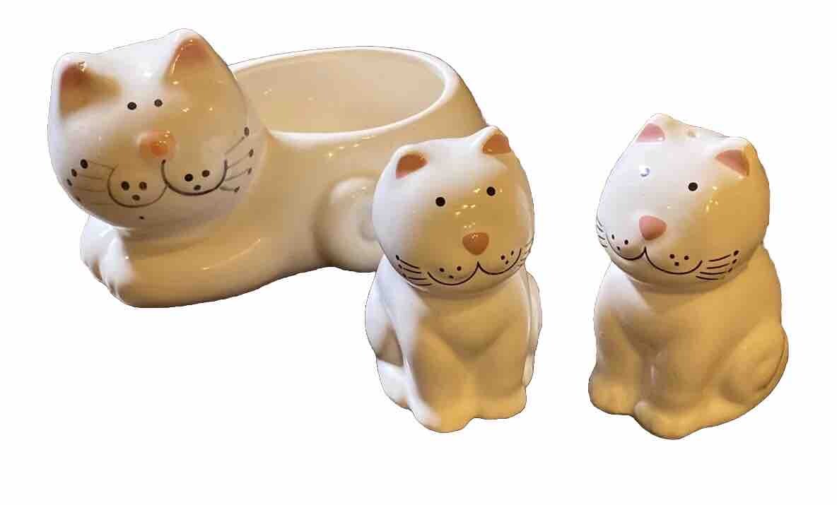 Cat/Kitten Vintage Porcelain Ceramic Salt & Pepper Shakers  Sugar Made in Brazil