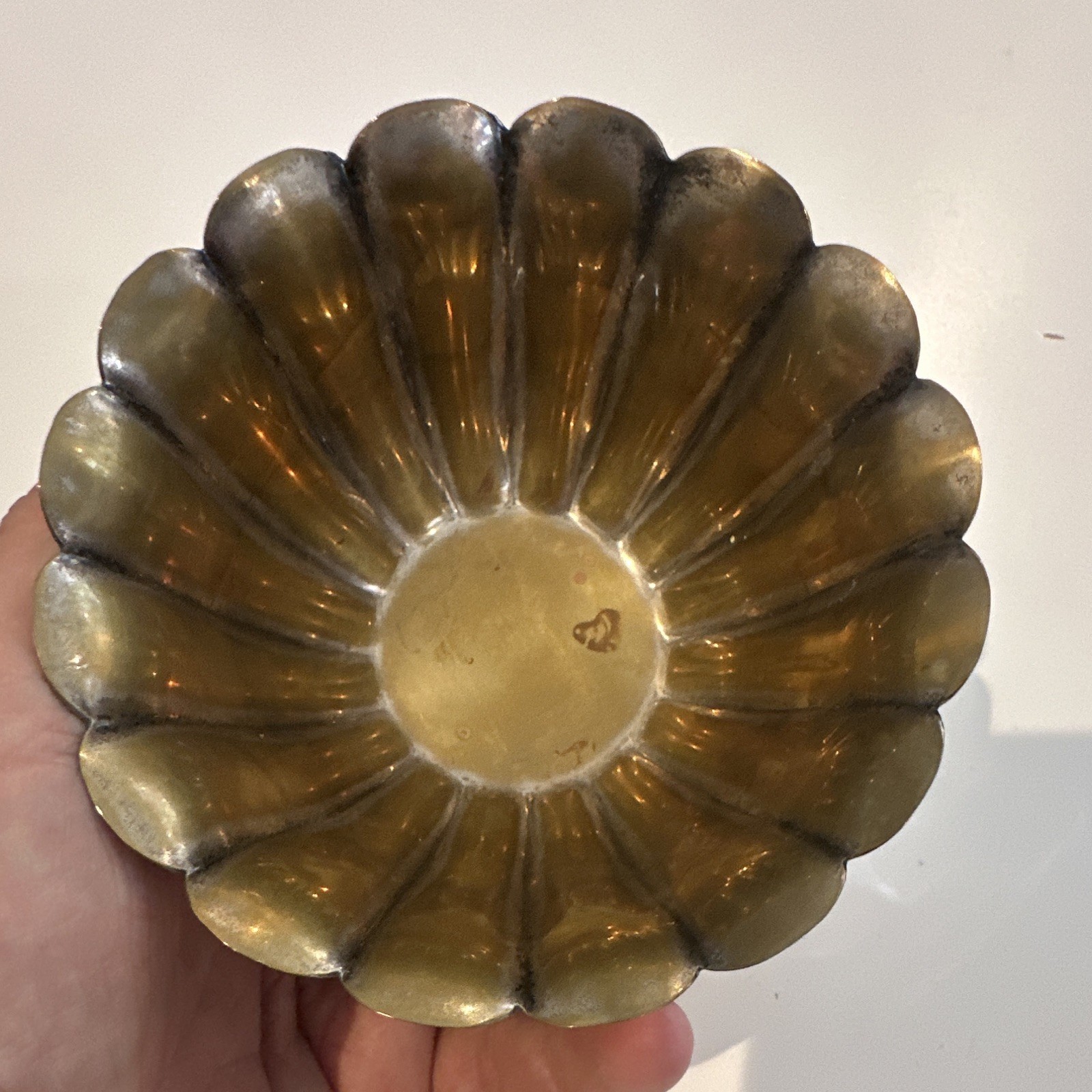 Silver Plate Fluted Scalloped Bowl / Dish Silverplate Metalware
