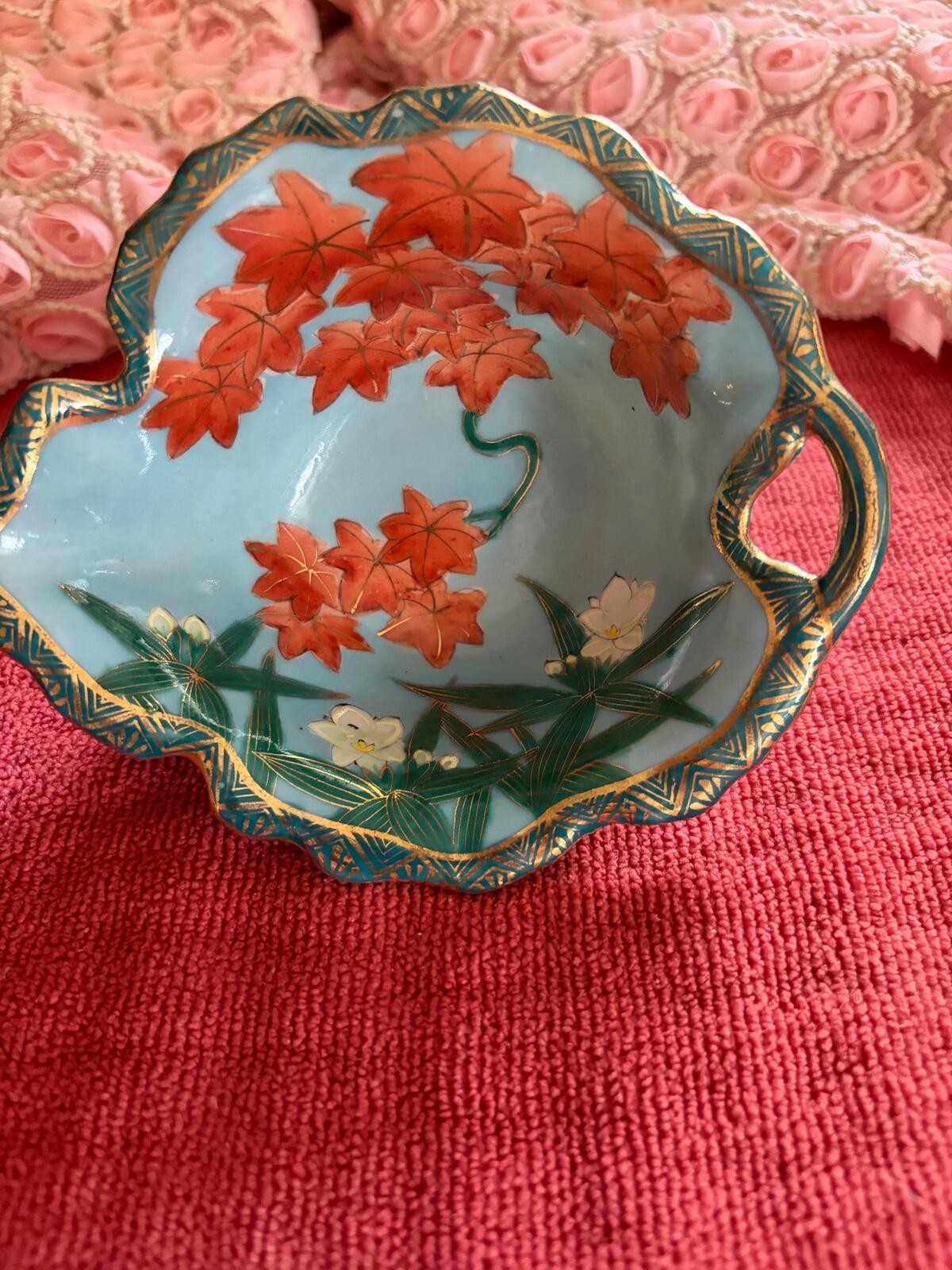 Antique Japanese Nippon hand-painted scalloped bowl with maple leaves. [COPY]