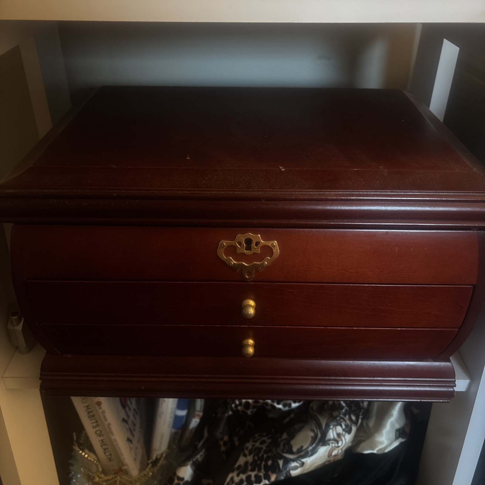 VTG Colonial Williamsburg Restoration Mahogany Brass Jewelry Box VA Metal Crafts