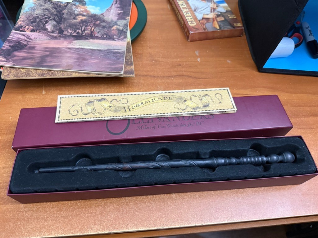 Ollivanders Ash 3 Wand with Map Wizarding World of Harry Potter