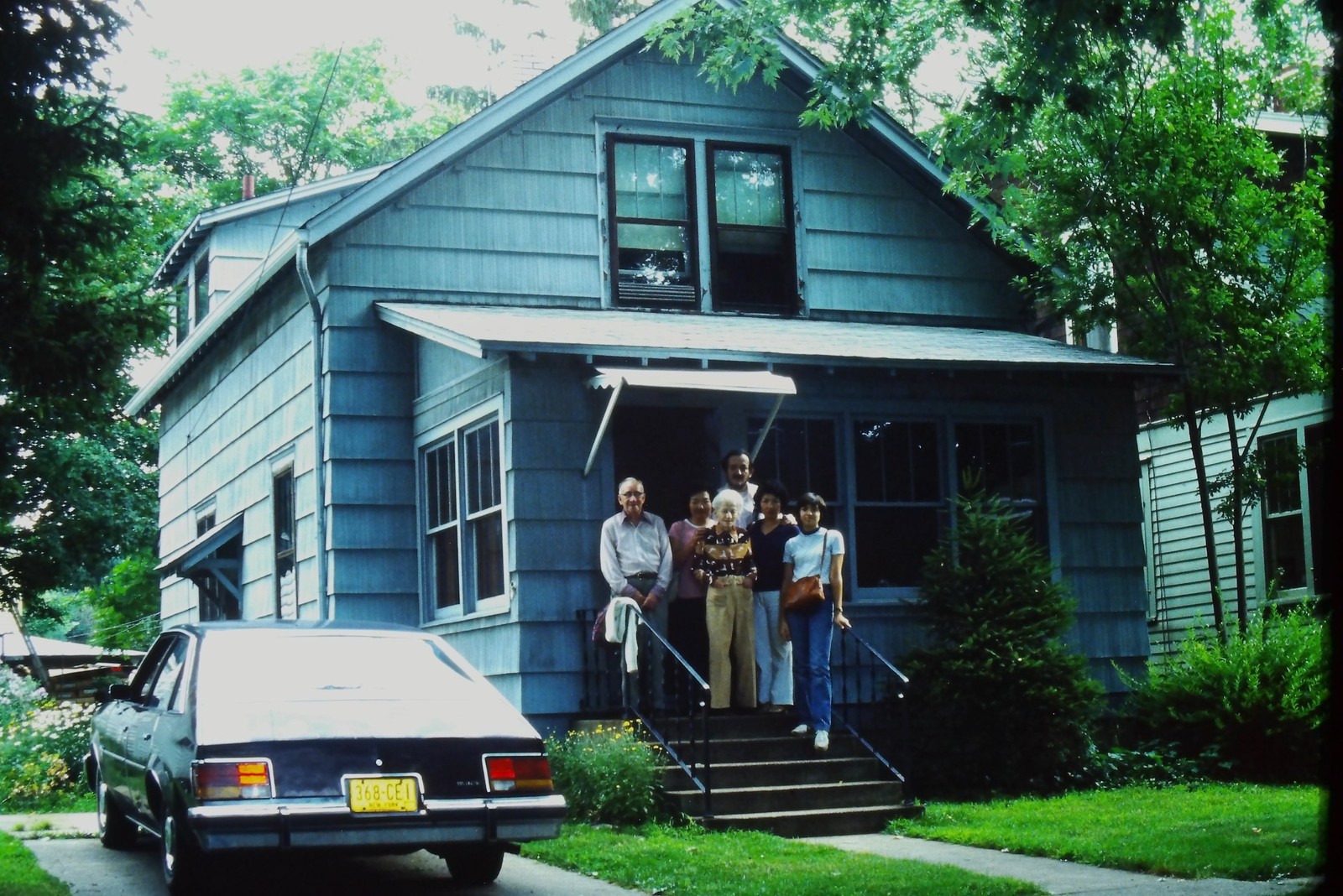 c1970's Kodachrome 35mm Slide, Portrait House Car Driveway blue yellow green c1970's Kodachrome 35mm Slide, Portrait House Car Driveway blue yellow green