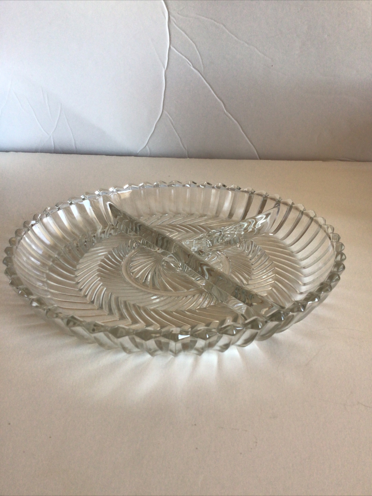 Vintage Round Clear Glass 3 Section Herringbone Pattern Candy/Nut/Relish Dish