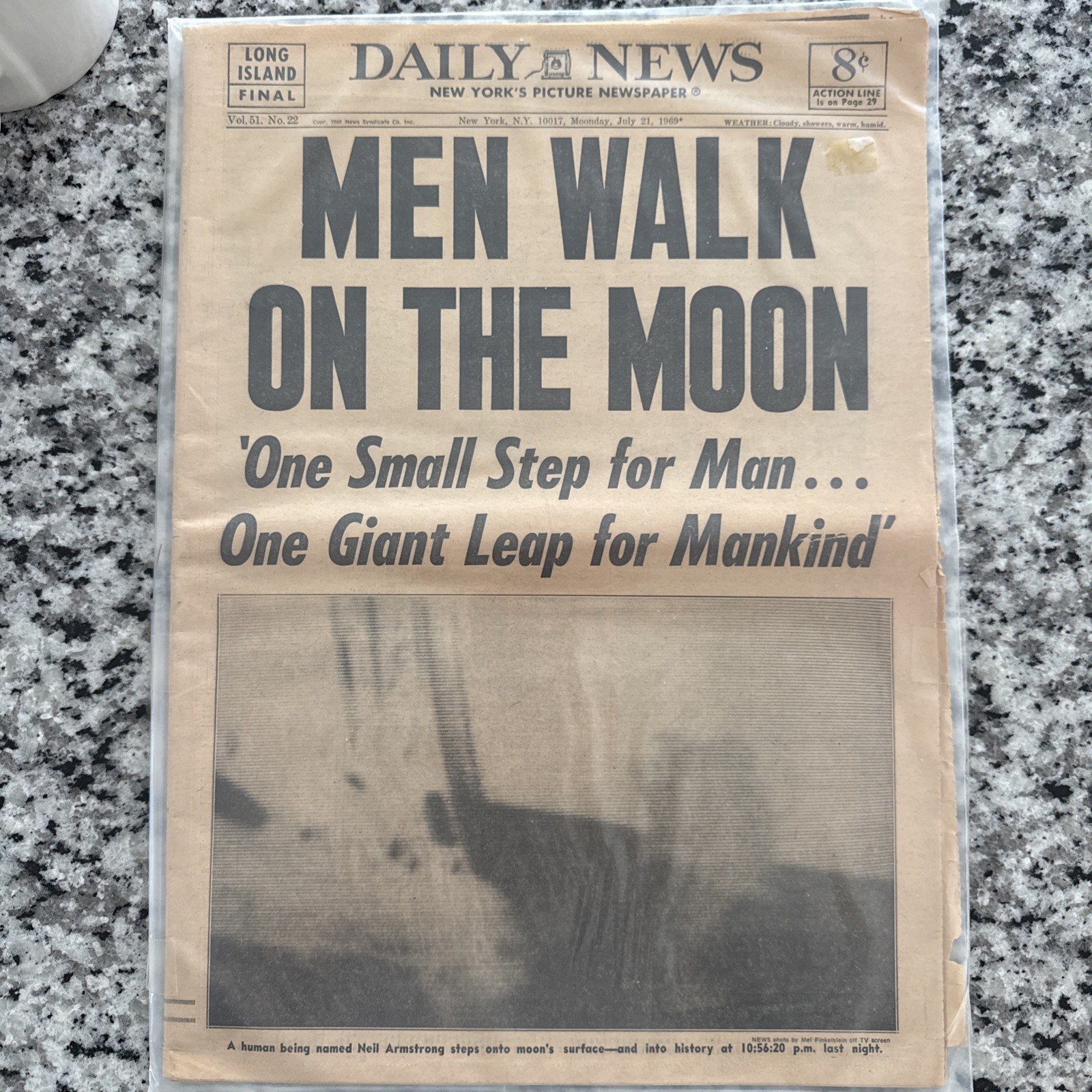 New York Daily News July 21 1969 “Men Walk On The Moon” Original Newspaper