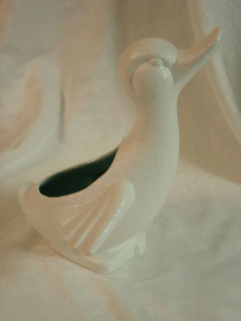 Vintage White Duck Planter Royal Haeger Pottery USA head up & wings spread HTF
