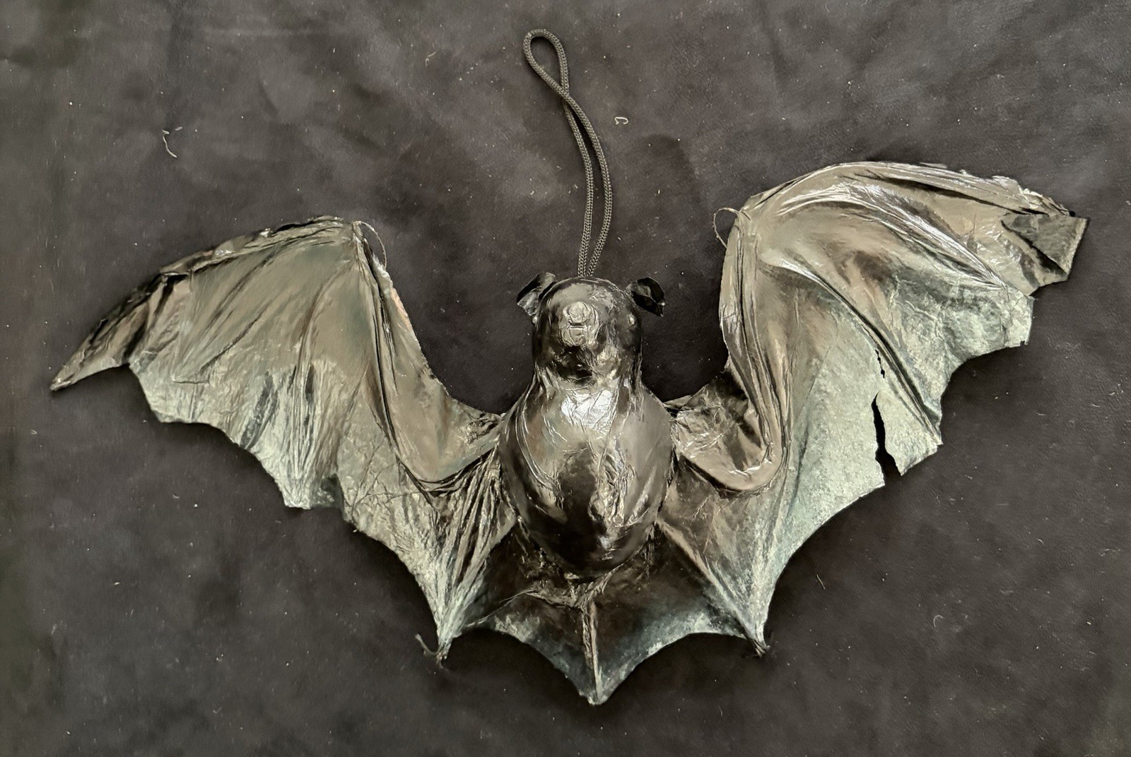 Vintage Paper Mache Black Bat Wire Feet Halloween Decoration READ Vintage Paper Mache Black Bat Wire Feet Halloween Decoration READ
