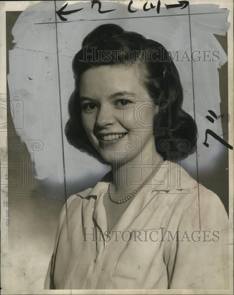 1941 Press Photo Miss Janet Wilson, now Mrs. Alfred Nicoud - mja17462 1941 Press Photo Miss Janet Wilson, now Mrs. Alfred Nicoud - mja17462