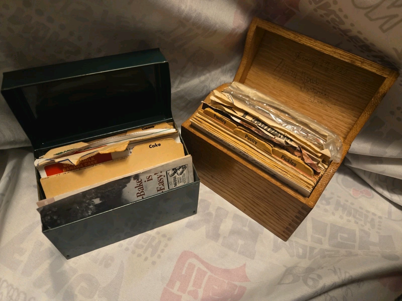 Vtg Wooden & Metal Recipe Box W/ Handwritten Cards Recipes Lot Grandma
